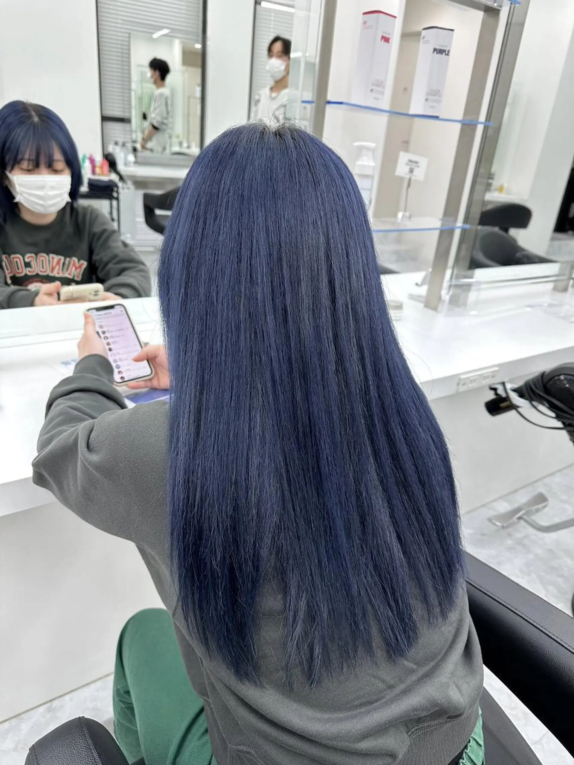 ロング 色落ち綺麗🇰🇷 透明感ブルーブラックのヘアスタイル