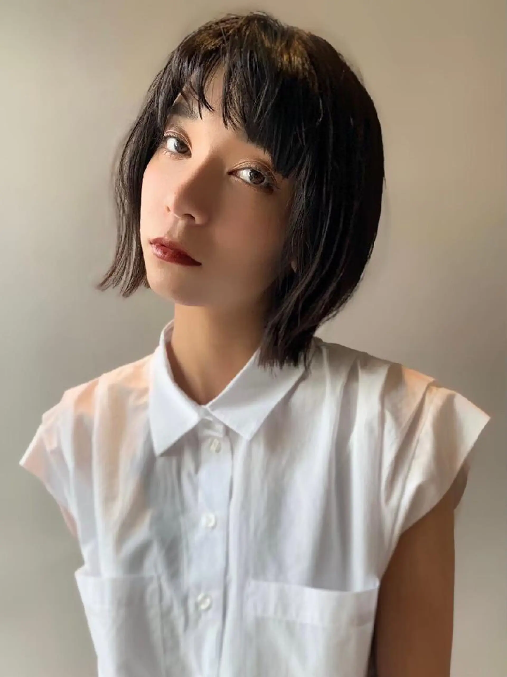 ショート カラー ヘアアレンジ 透明感カラー 大川 愛未のヘアスタイル