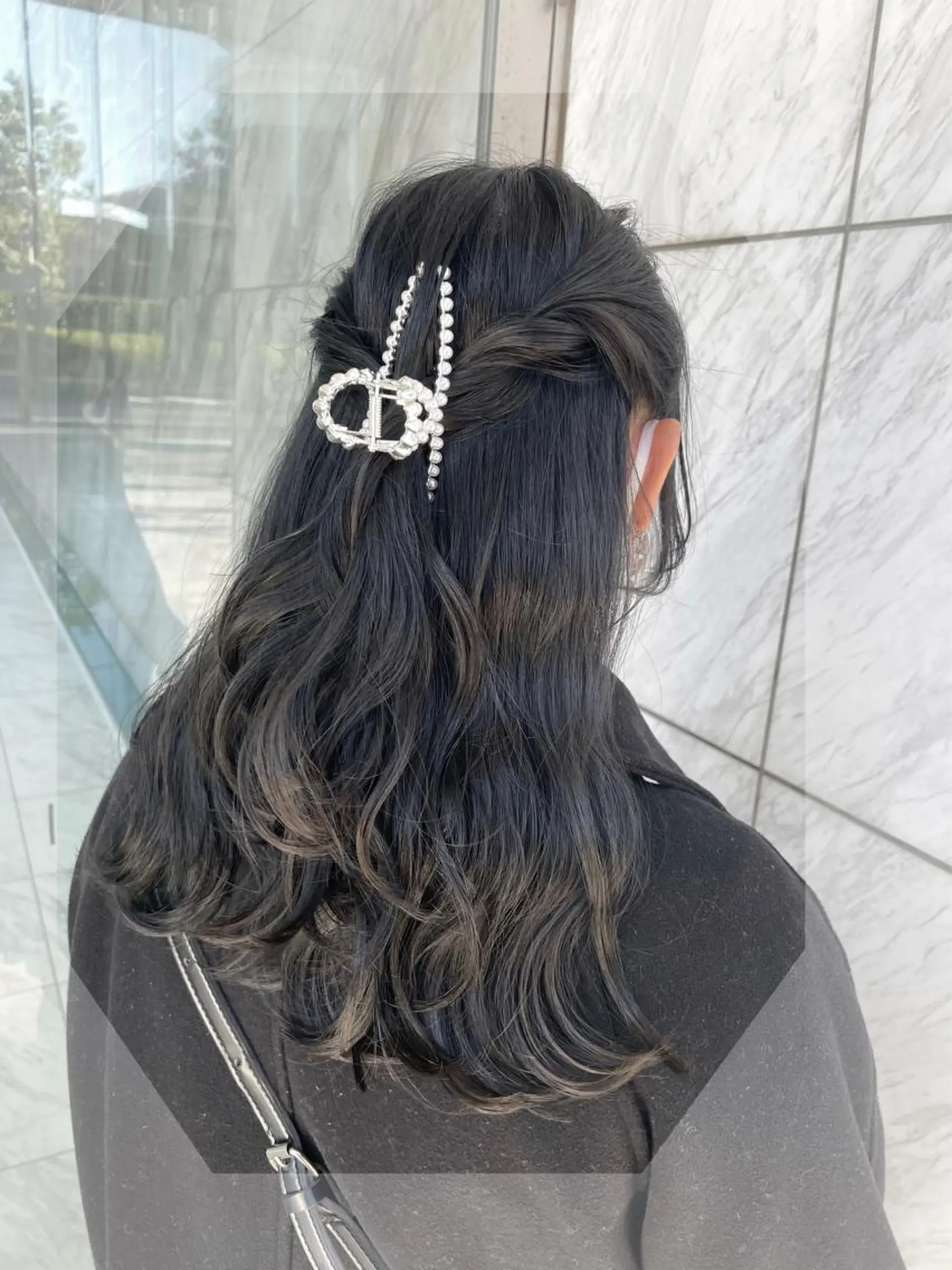 ロング カラー パーマ ヘアアレンジ 韓国風ヘア カット パーマ トリートメント BEBE所属・ブリーチなし 透明感カラーKANAのヘアスタイル