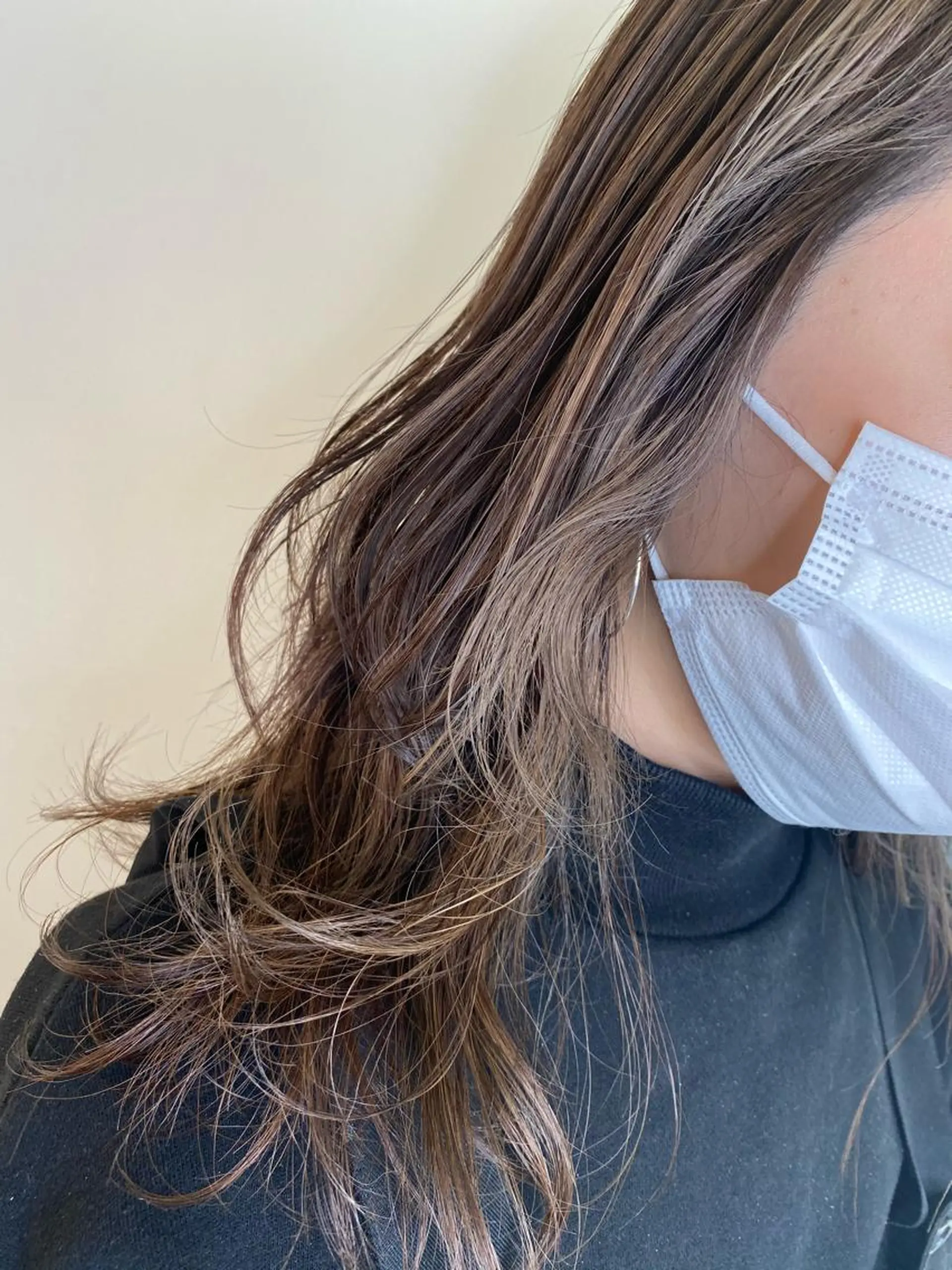 セミロング カラー カット ヘアカラー AVANCE京橋所属・ハイトーンヘア/ 島崎　タクミのヘアスタイル