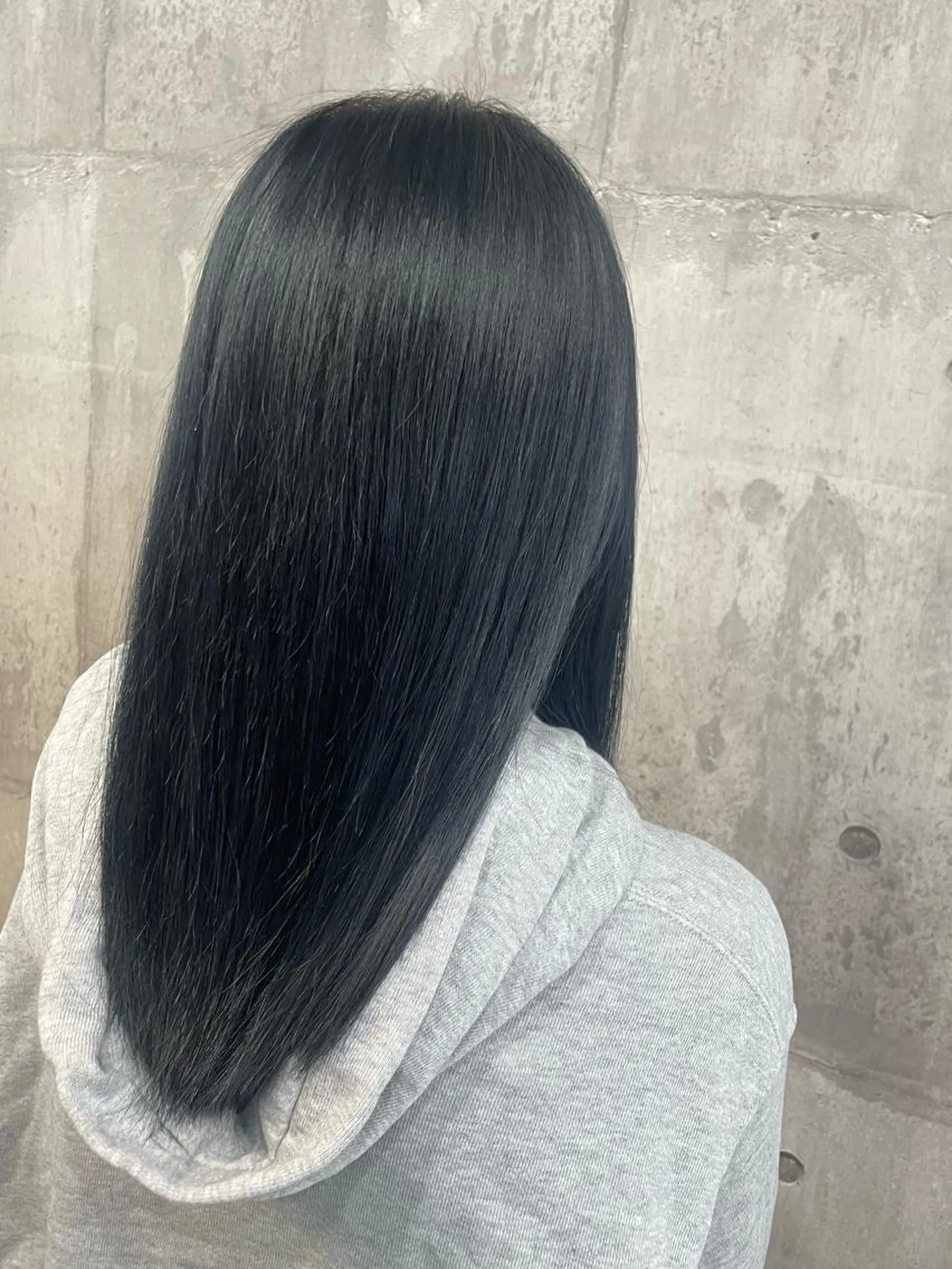 カラー 黒髪 ブルーカラー ブルーブラック ヘアカラー _WHITE浜松店 もえかのヘアスタイル