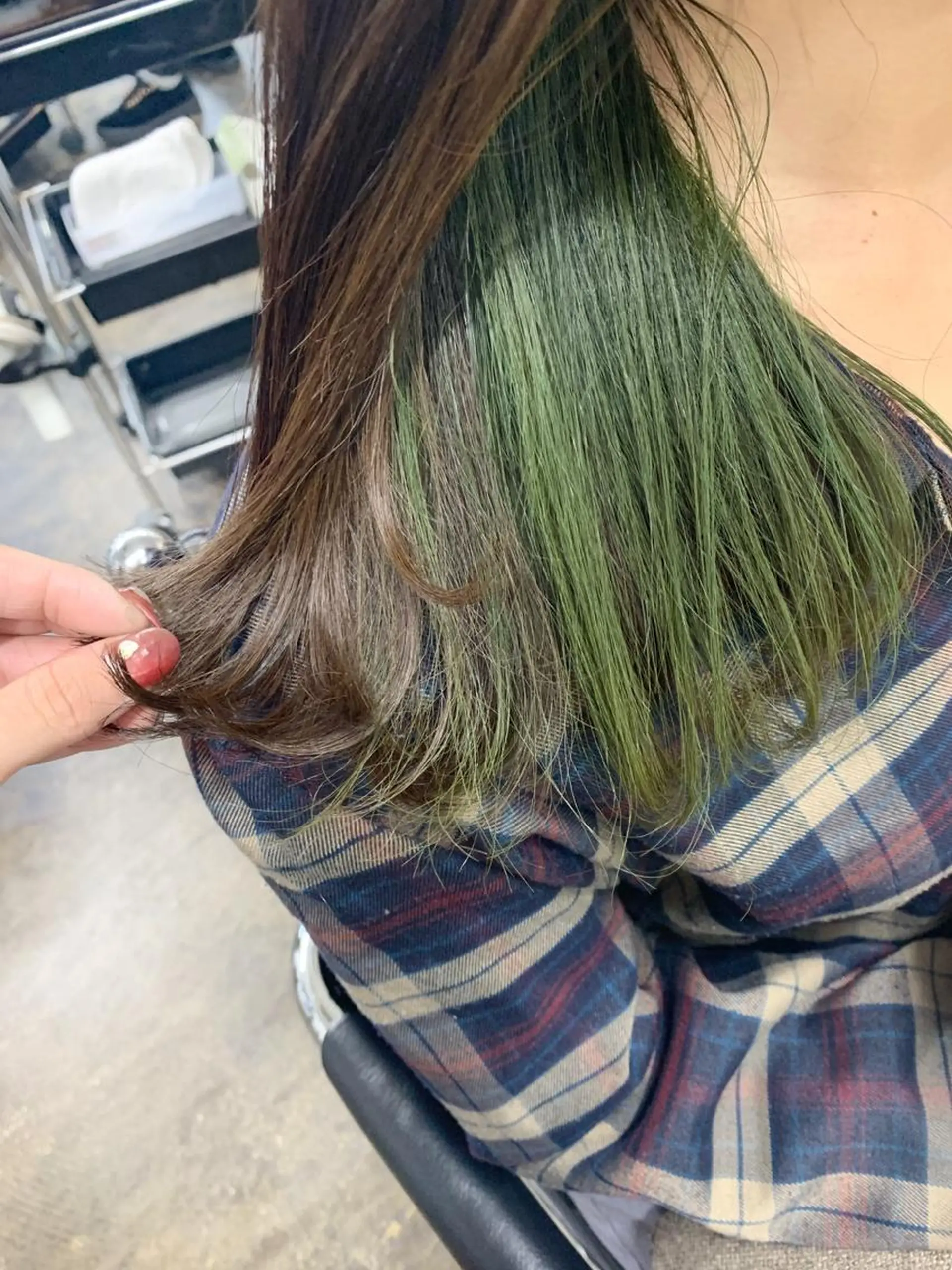 ミディアム ボブ ハイライト 髪質改善 小顔カット トリートメント 🔆学生に人気🔆 AEQUITASのヘアスタイル