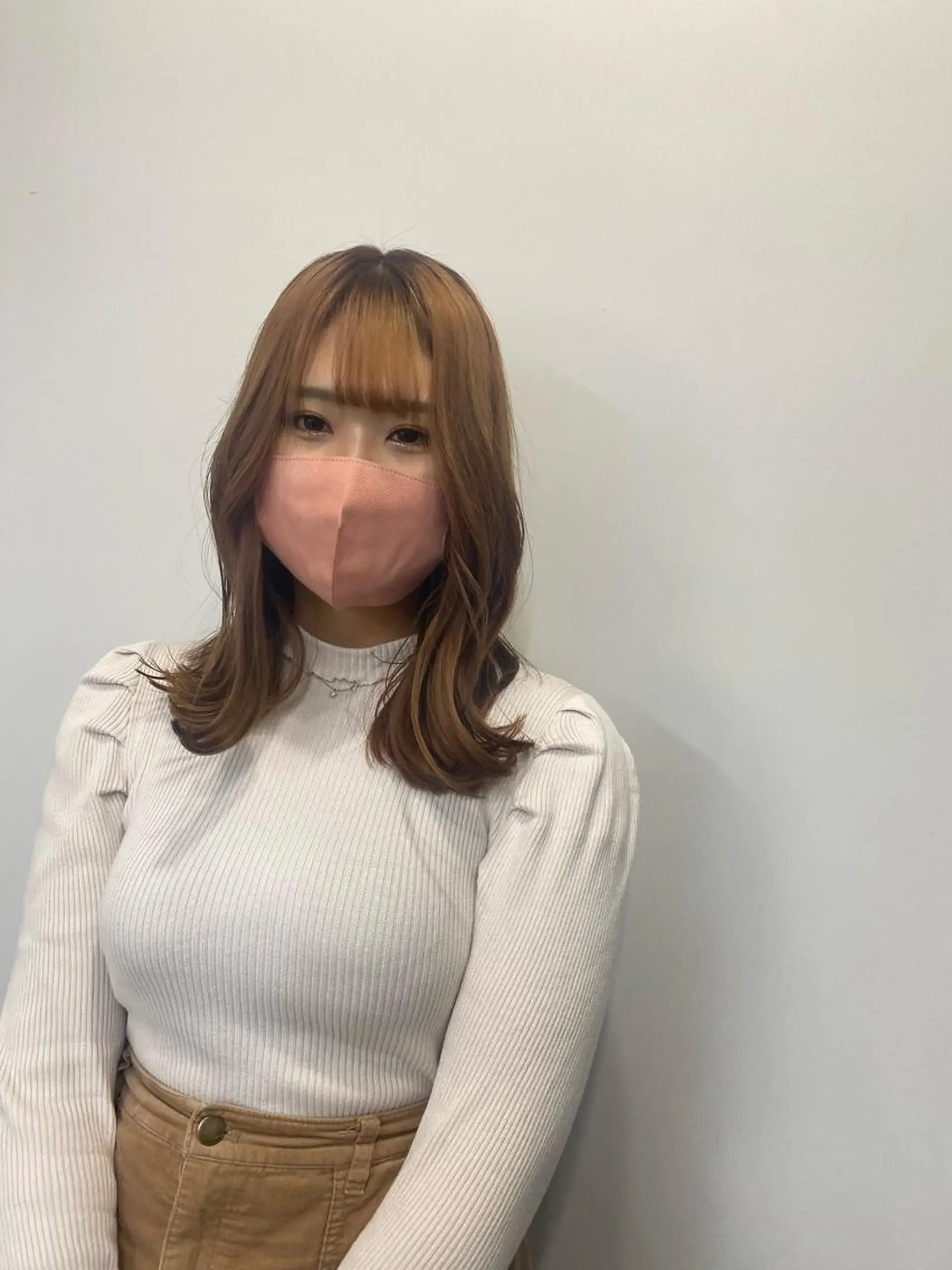 ミディアム カラー ブリーチ デザインカラー ハイトーンカラー 似合わせカット ウルフカット カット ヘアカラー トリートメント sunc所属・レイヤーカット ワンホンヘアそうたのヘアスタイル