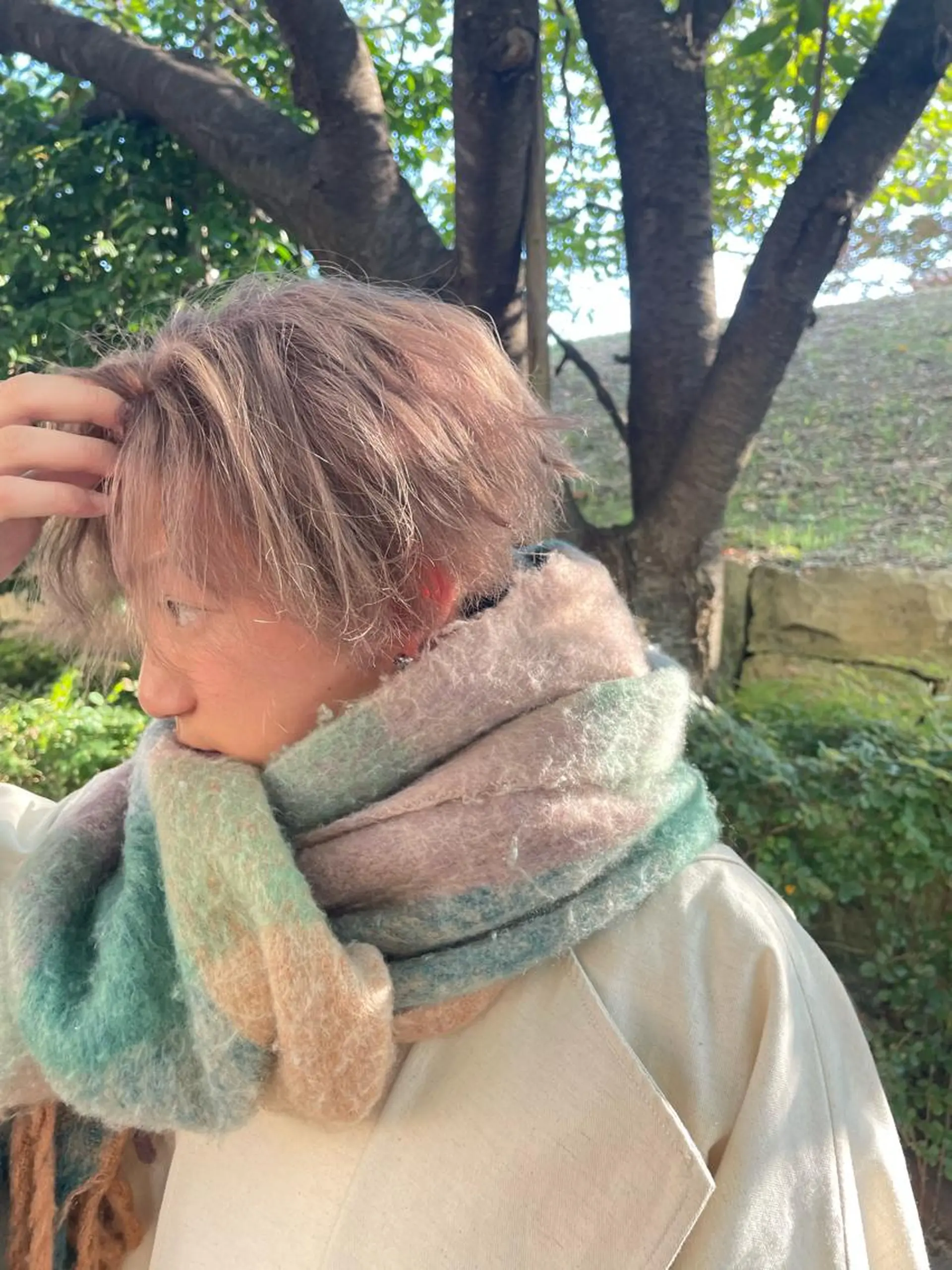 ショート カラー メンズ メンズブリーチ ベージュカラー ブリーチ ピンクカラー 山本 眞白のヘアスタイル