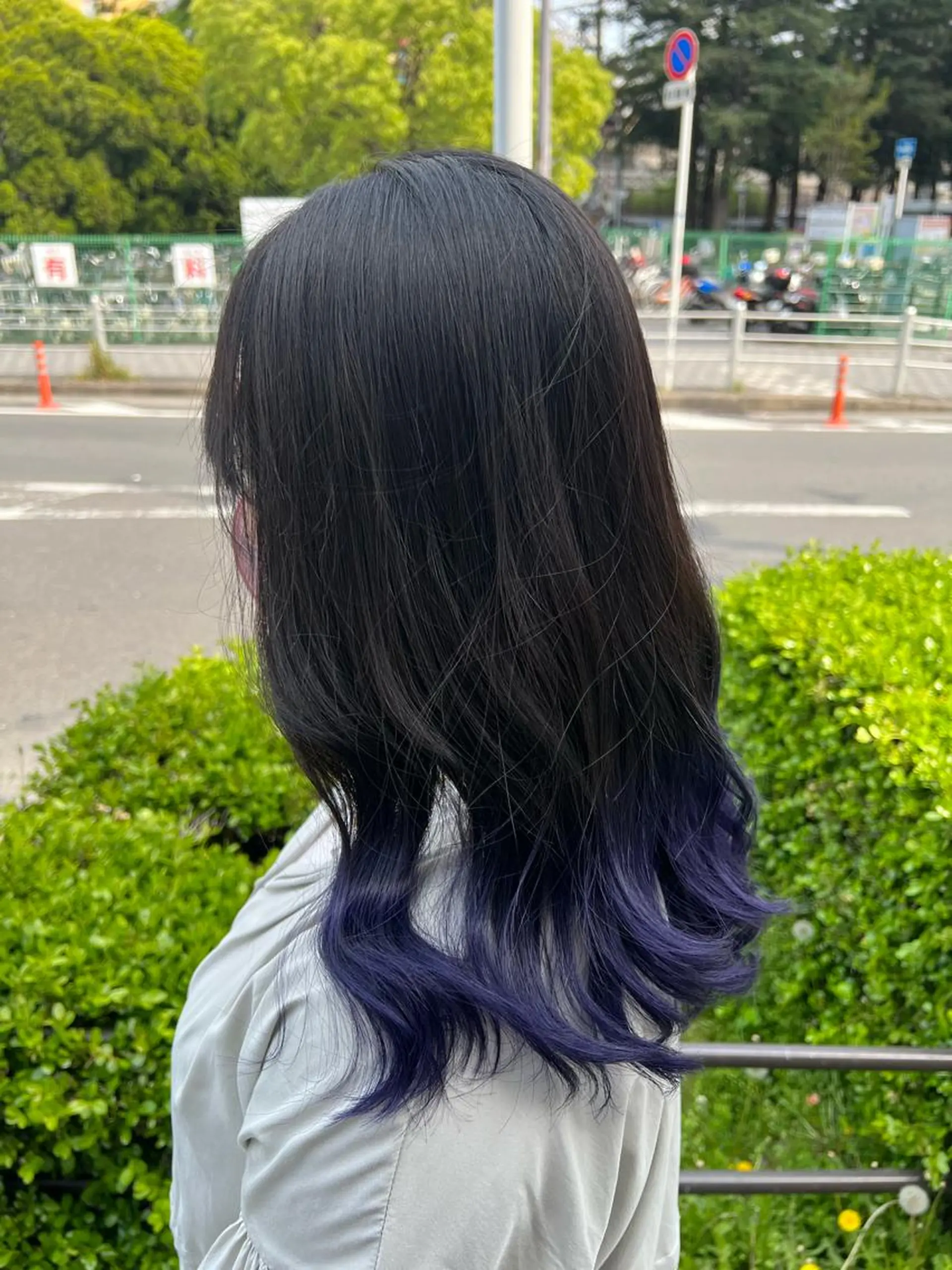 ミディアム カラー ブルーカラー グラデーションカラー mimiiy梅田 中崎町ハイトーンのヘアスタイル