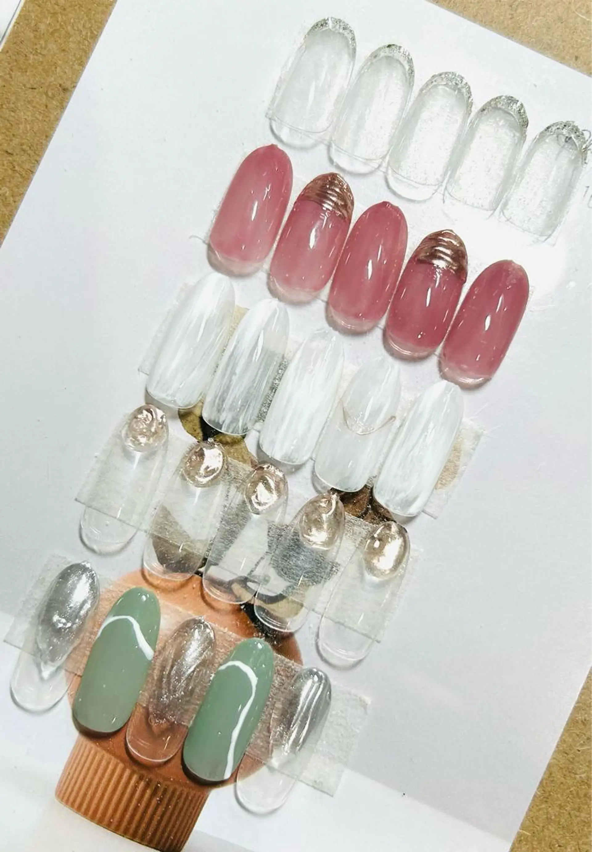 ネイル フラッシュネイル フットネイル フレンチネイル ラメ(グリッター) ラメグラデーション Ｈ3（エイチスリー）所属・H3 hitoのネイルデザイン