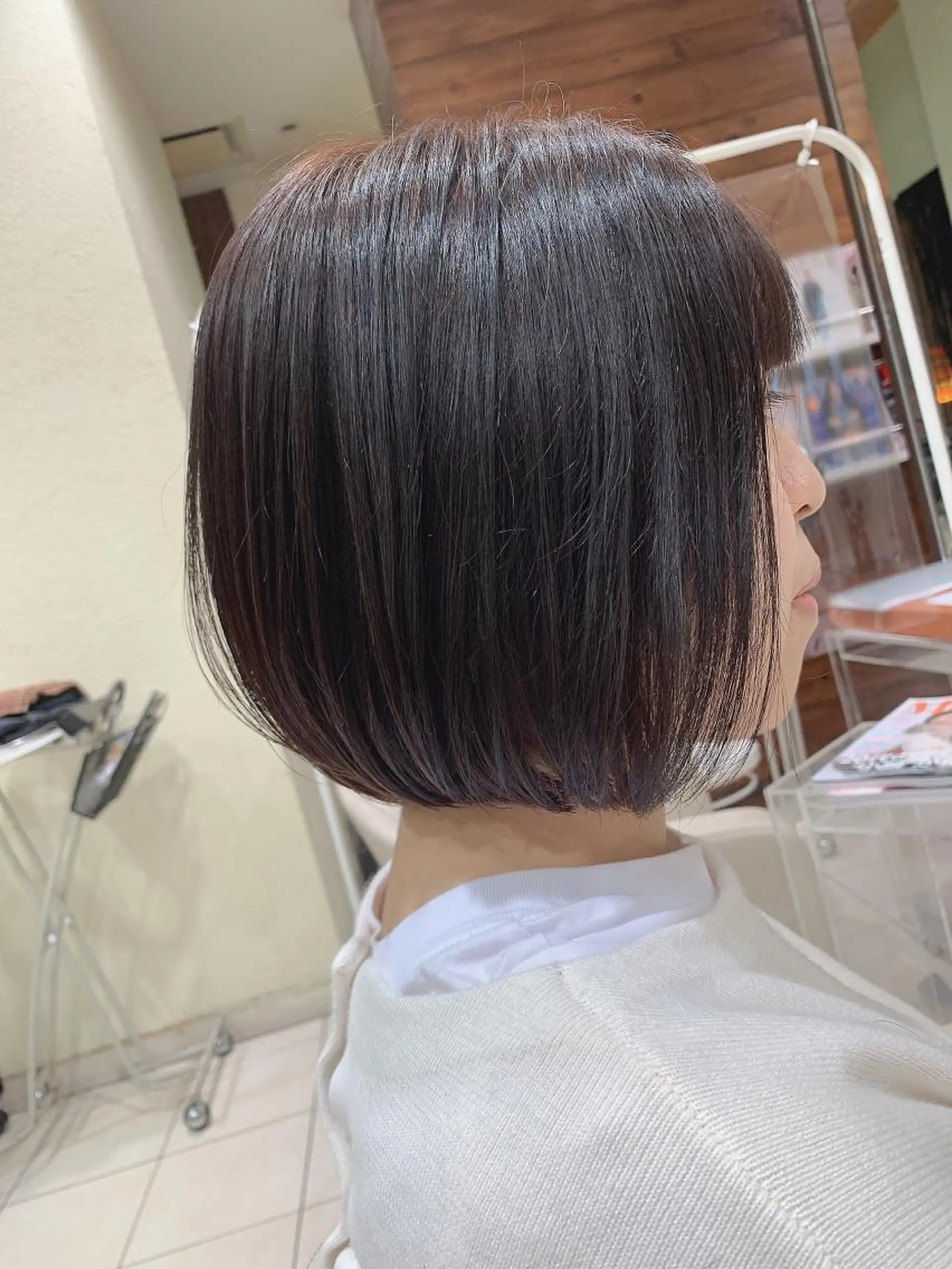ショート カット MODEks eau 佐藤優志のヘアスタイル