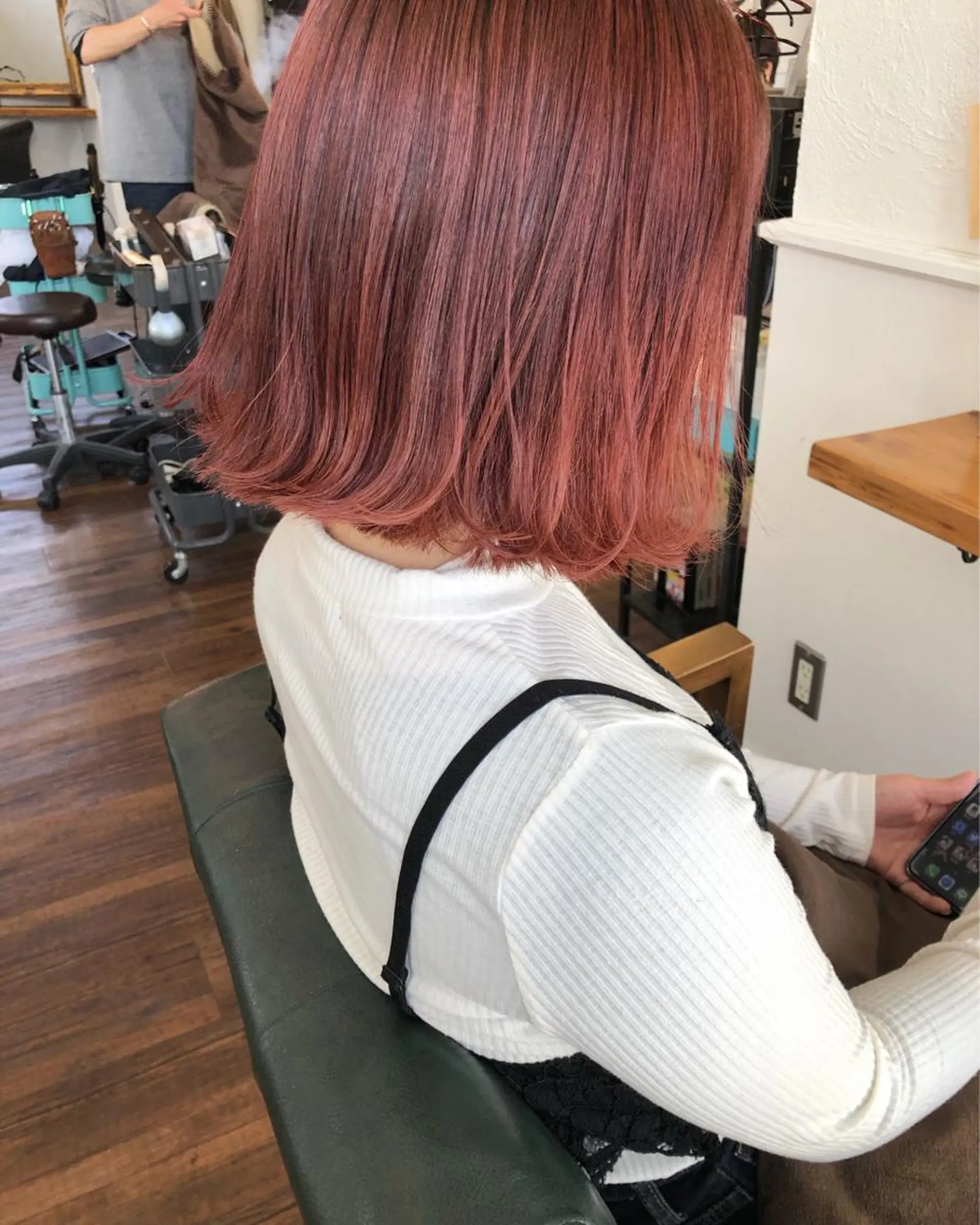 ショート カラー ピンクカラー ボブ カット ヘアカラー トリートメント 江原 彩華のヘアスタイル