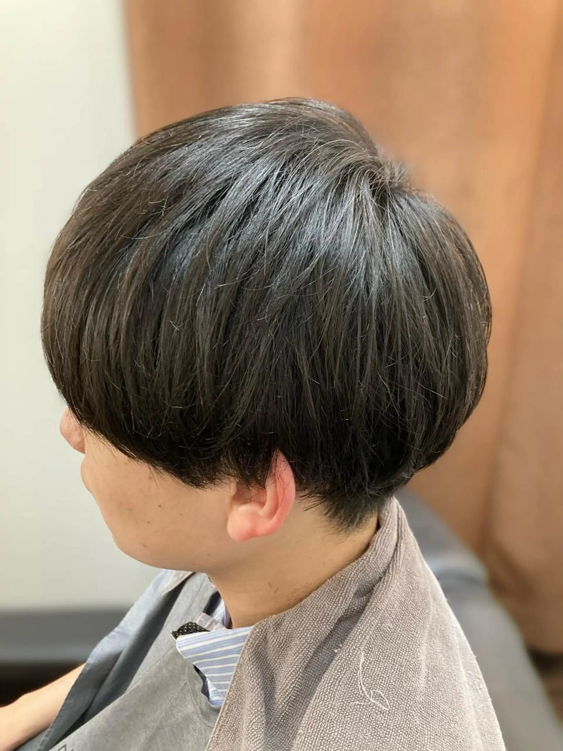 ミディアム メンズ LAVIE the BARBER所属・徒歩5分ビジネスマン カット👦🏻うしだのヘアスタイル