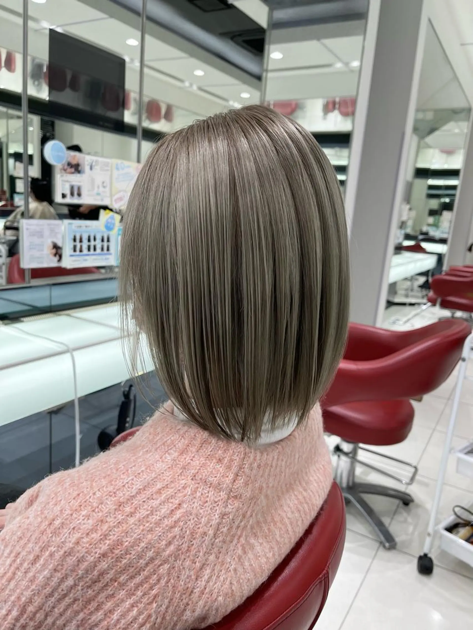 ミディアム カラー シルバー カット ヘアカラー トリートメント 阪本祥樹/ハイライト /バレイヤージュのヘアスタイル