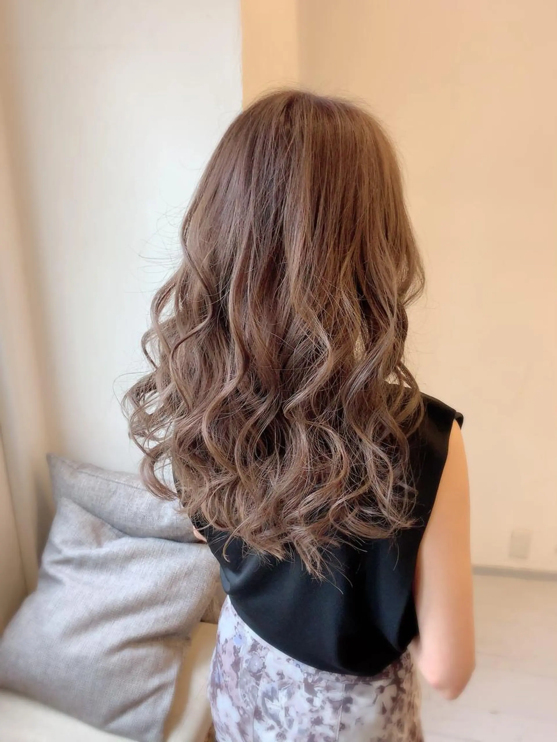 ロング カラー ブリーチ ブラウンカラー カット ヘアカラー トリートメント 🍀Moda by Grande🍀のヘアスタイル
