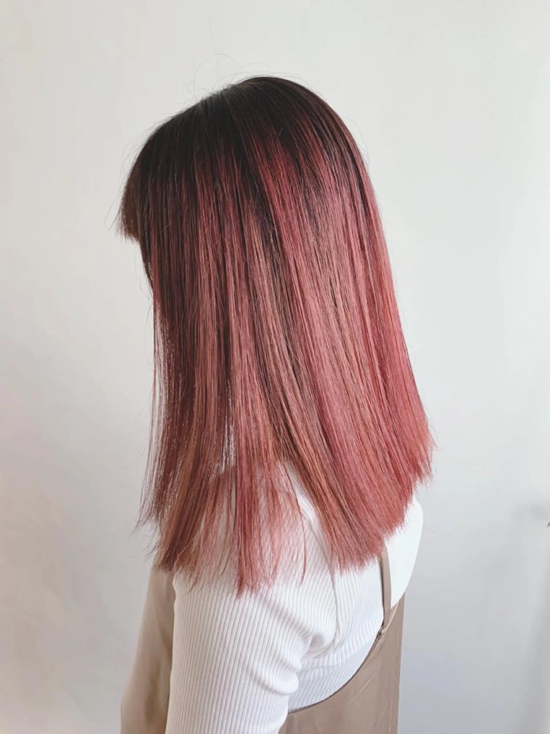 セミロング 髪質改善 貸切サロンのヘアスタイル