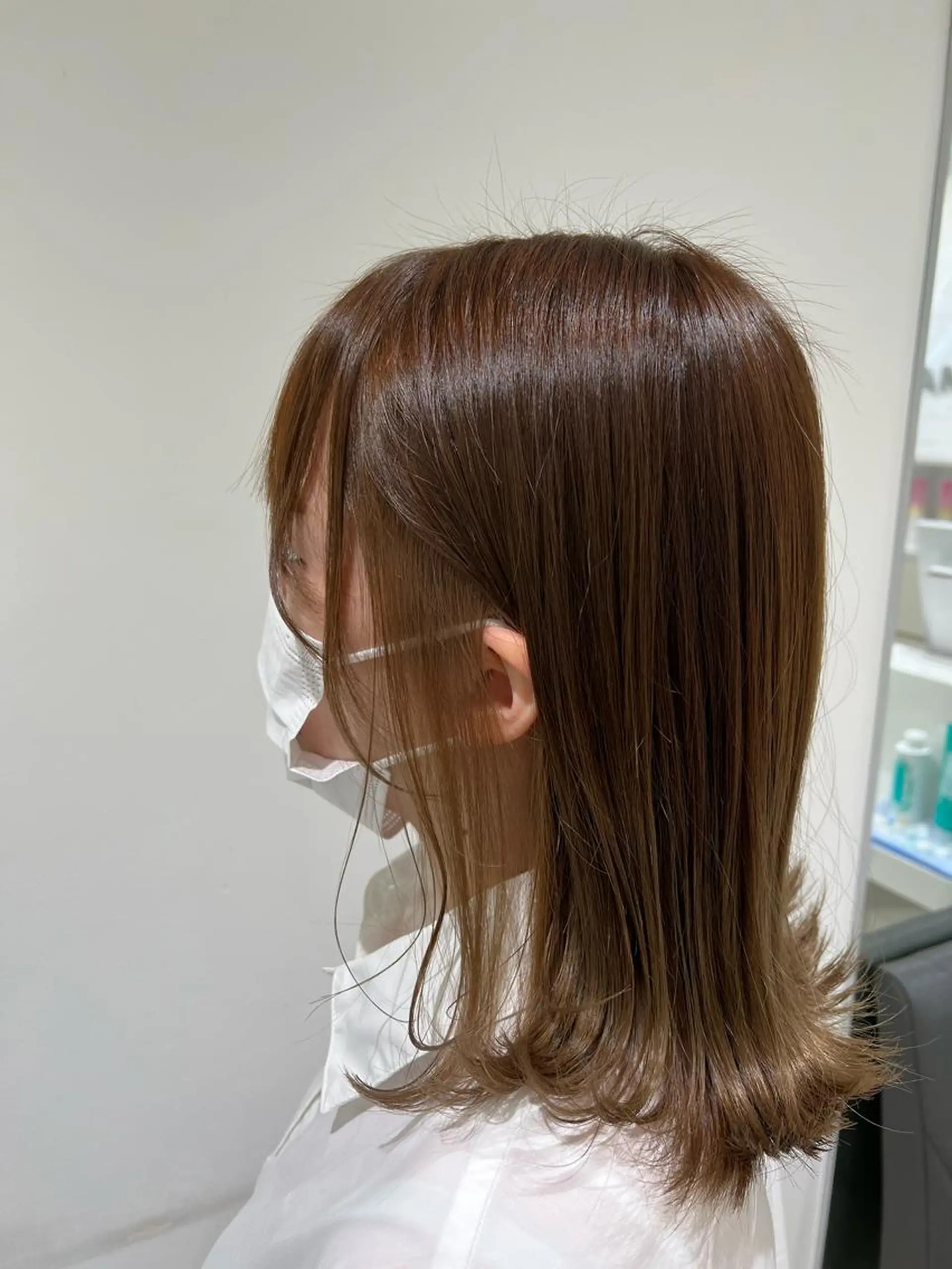 ミディアム カラー ベージュカラー イヤリングカラー ヘアカラー トリートメント 【暖色カラー特化】 中山由梨のヘアスタイル