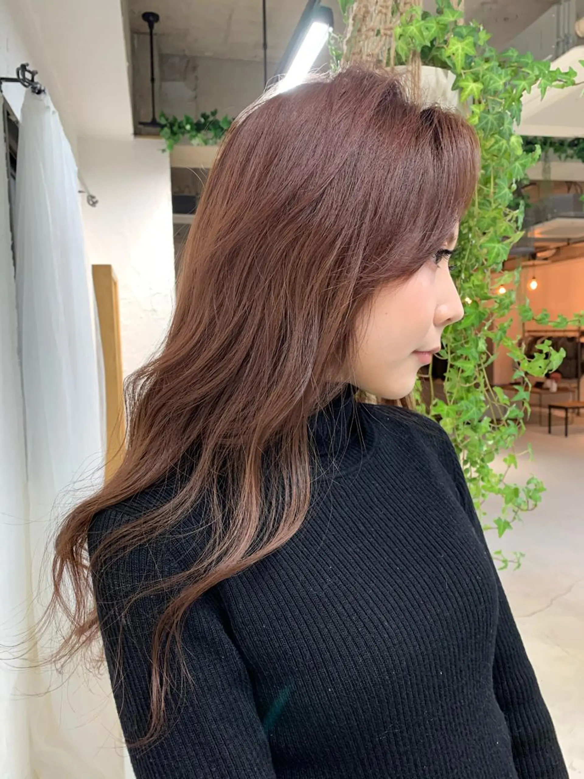 ロング カラー momo 岡崎のヘアスタイル