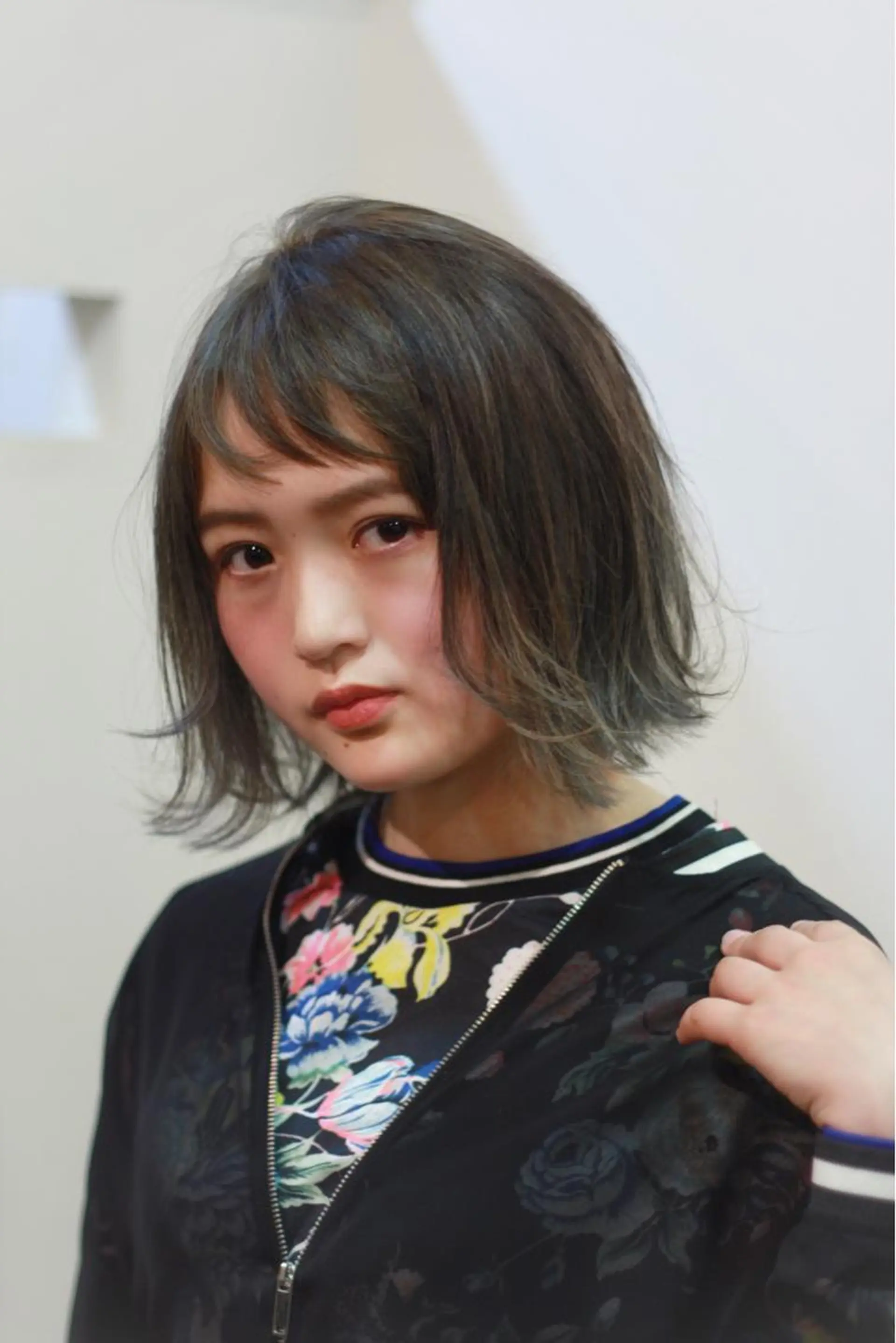 ショート 外ハネヘア GLOSSY所属・坂本 直樹のヘアスタイル