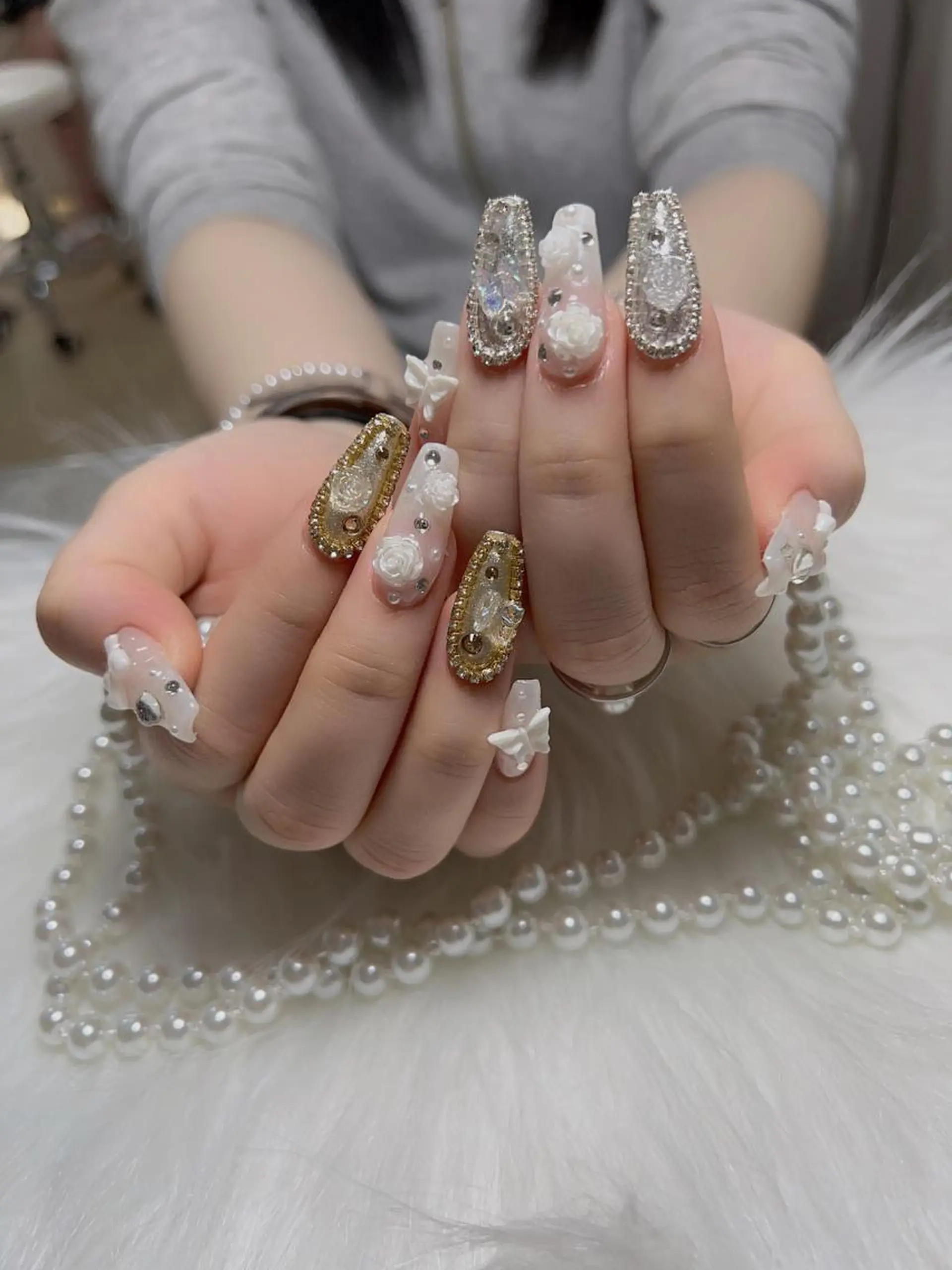 ネイル Anna Yayoi 💫のネイルデザイン