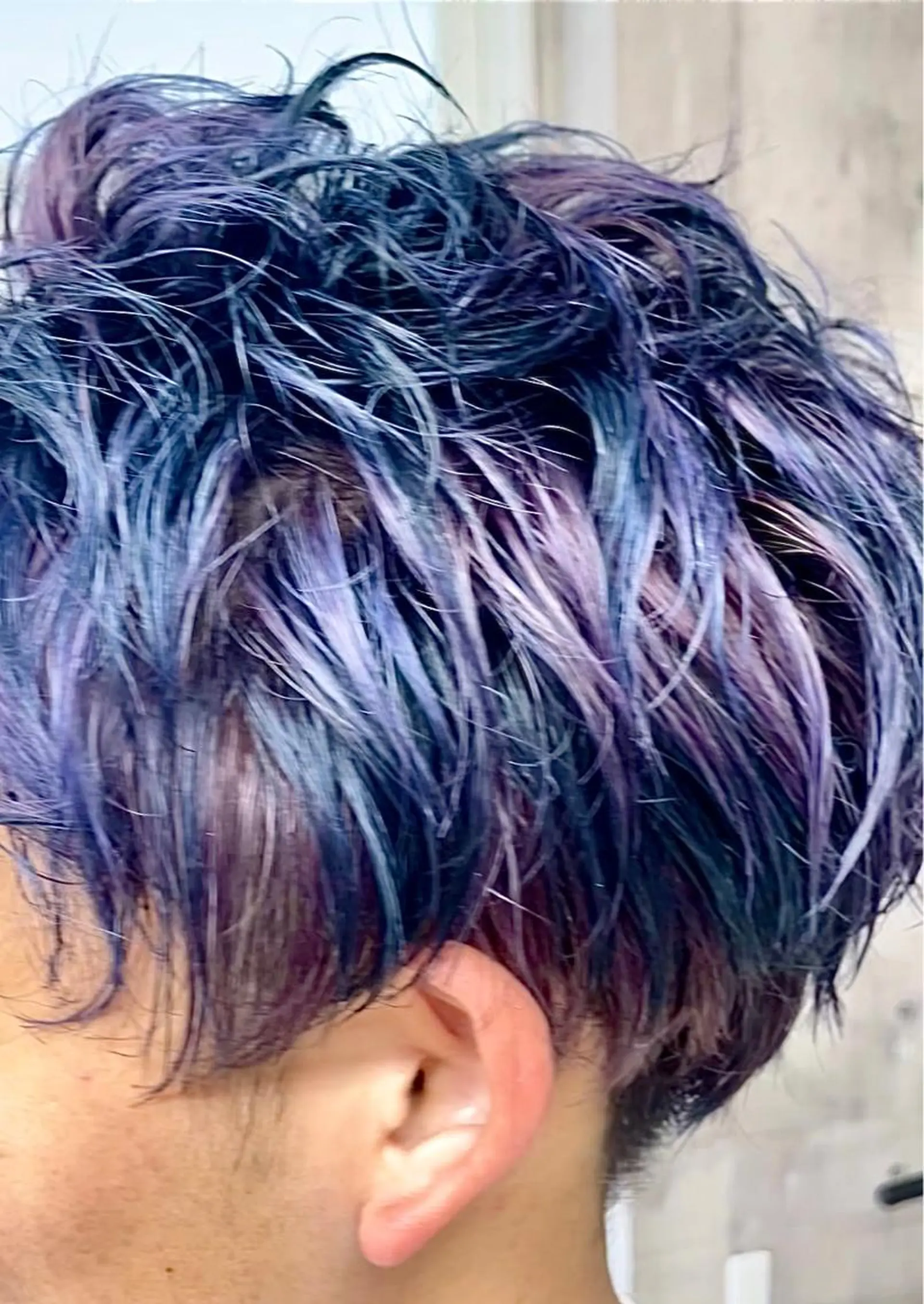 ショート カラー ブルーカラー ピンクカラー 錦 茉李のヘアスタイル