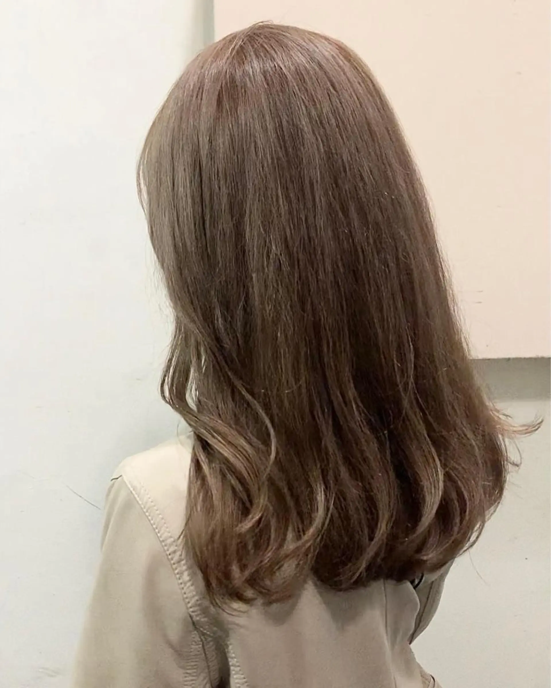 ロング カラー パーマ ヘアアレンジ メンズ キッズ ネイル マツエク・マツパ アイブロウ メンズブリーチ メンズハイライト メンズハイトーン メンズインナーカラー メンズ韓国風 カット ヘアカラー トリートメント 🦕ウルフカット 🦕akihoのヘアスタイル