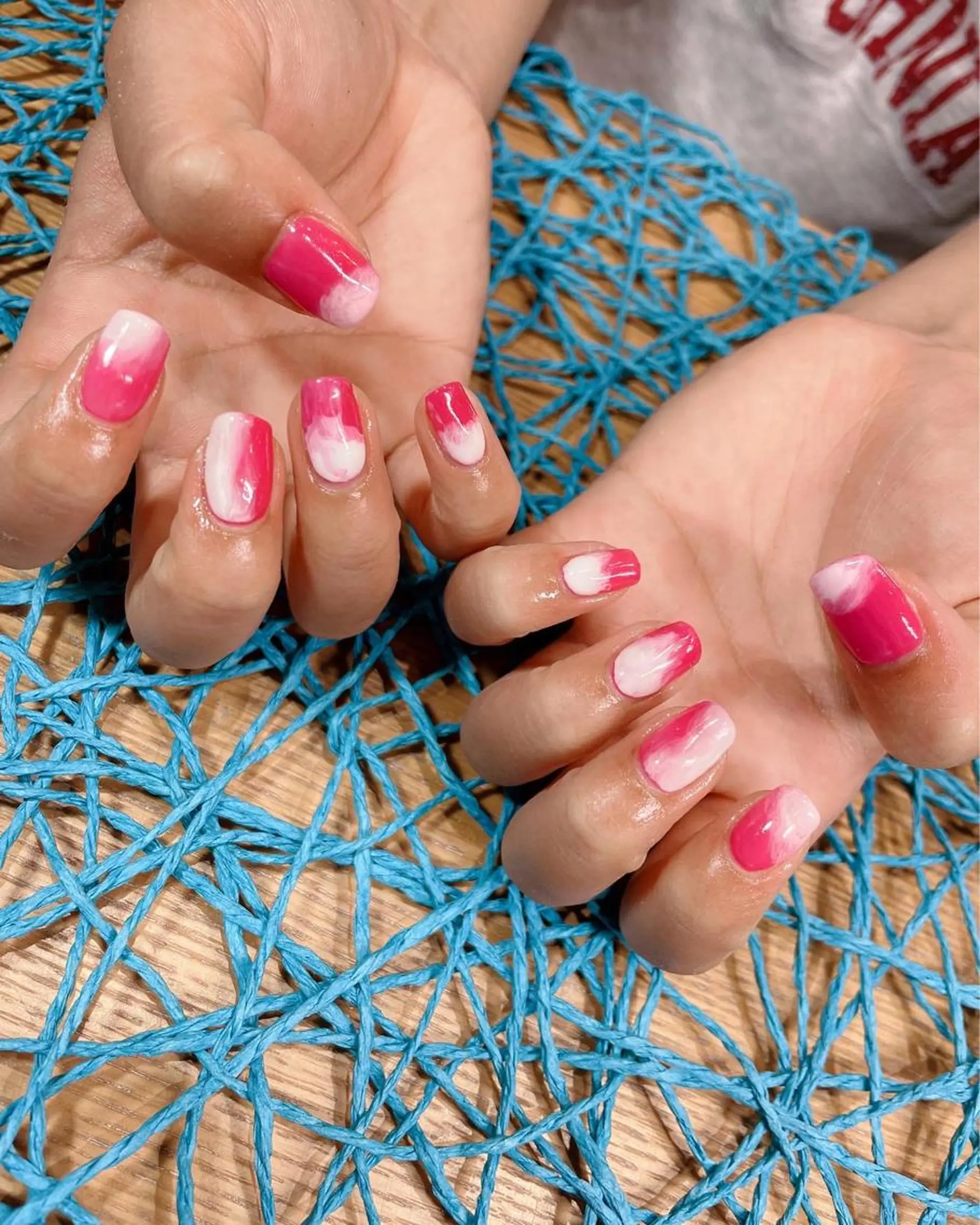 ネイル iiloo aromaworksのネイルデザイン