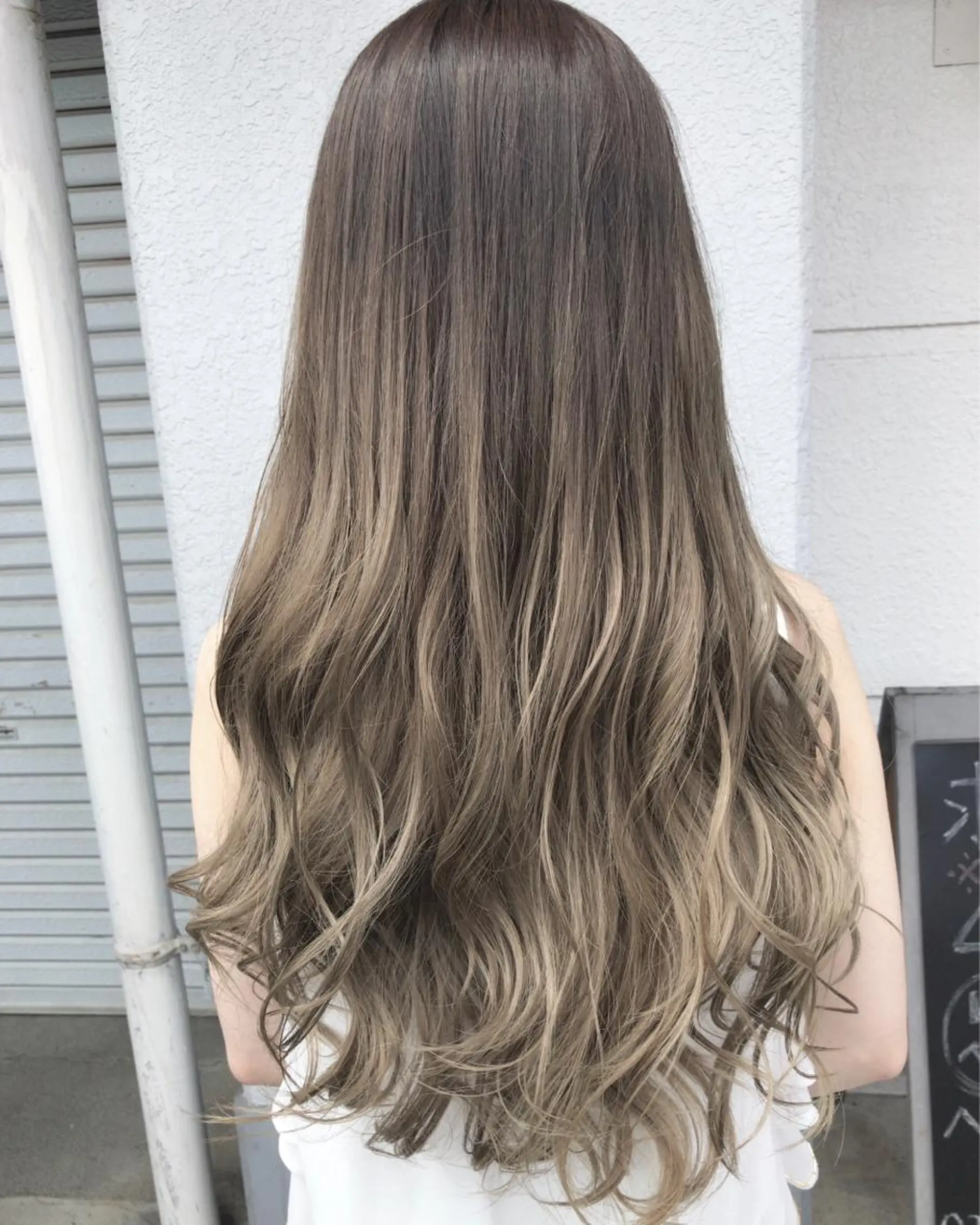 ロング カラー デザインカラー レイヤーカット匠 イソザキノリユキのヘアスタイル