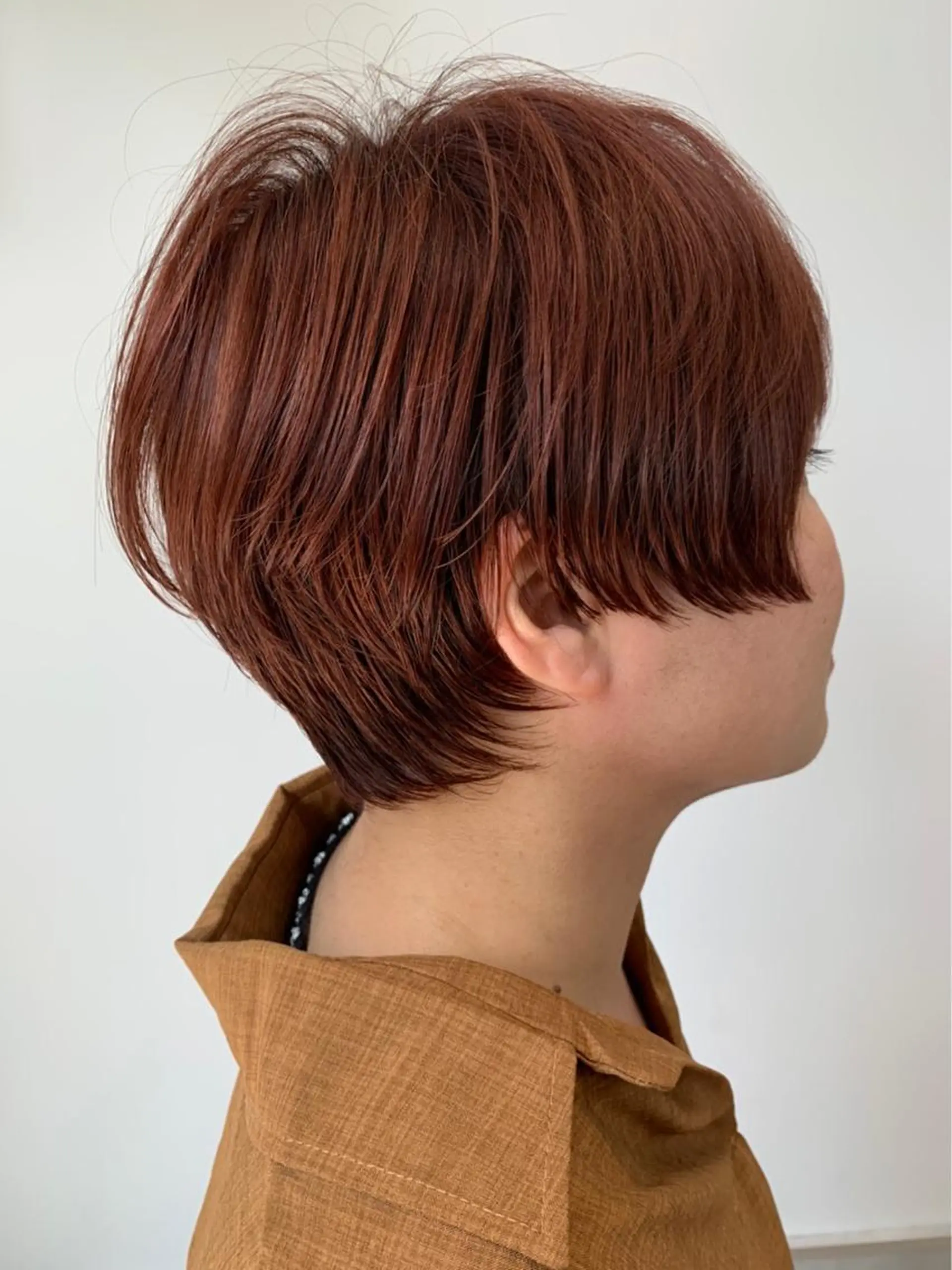ショート ヘアカラー 明石 歩樹のヘアスタイル