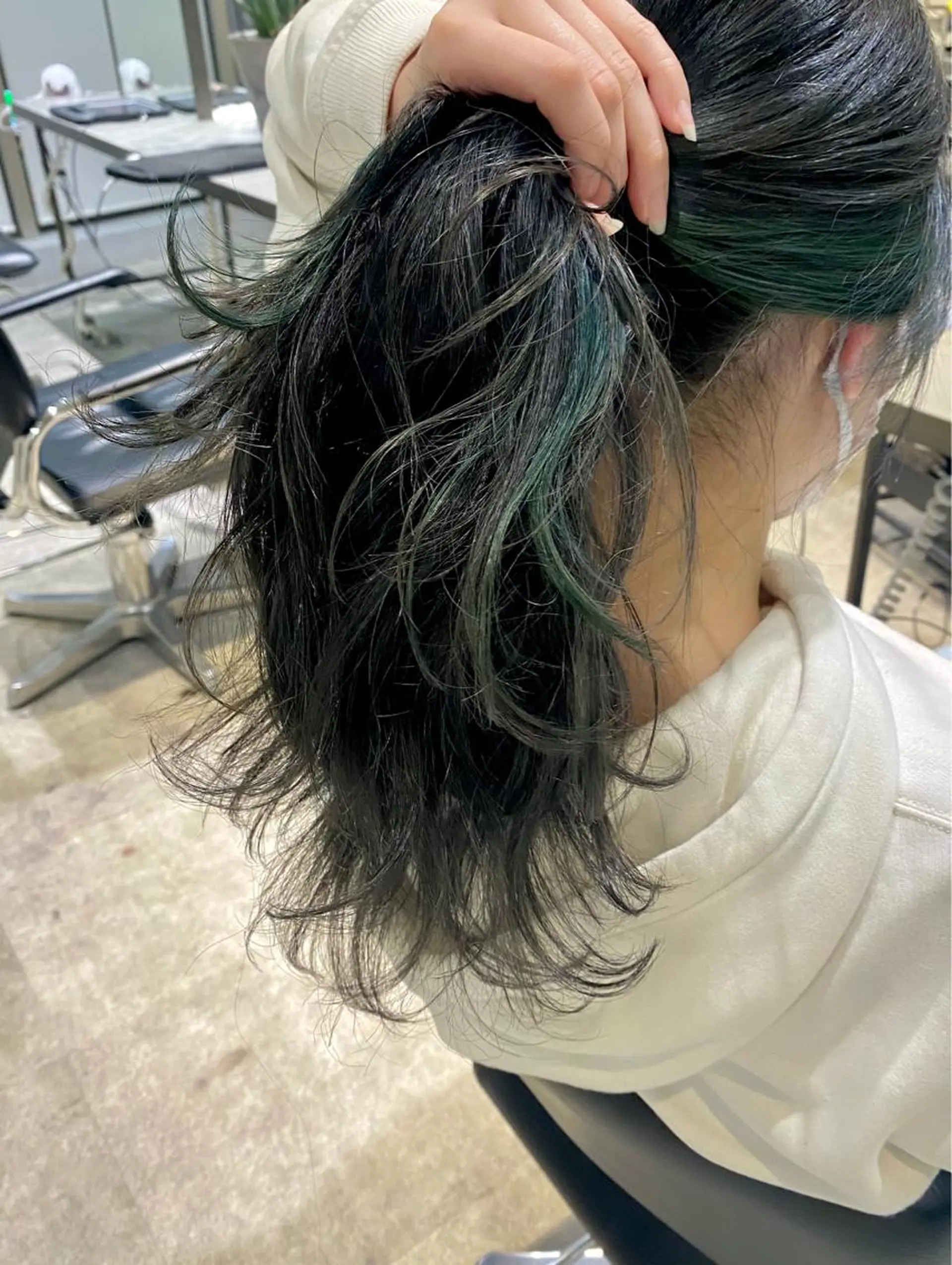 ロング カラー ヘアアレンジ イヤリングカラー カット ヘアカラー #ブリーチカラー Akihoのヘアスタイル