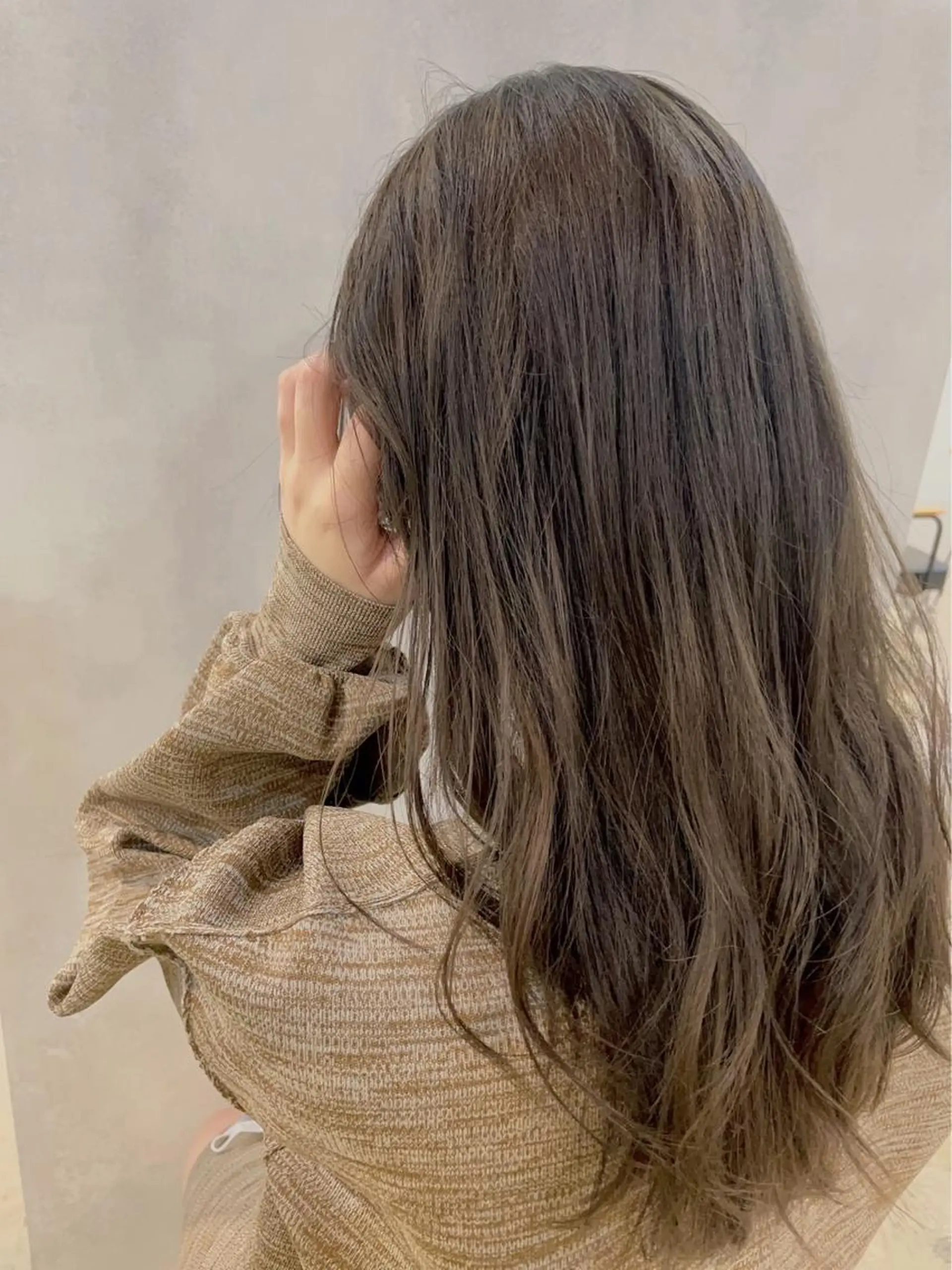ロング カラー kato himariのヘアスタイル