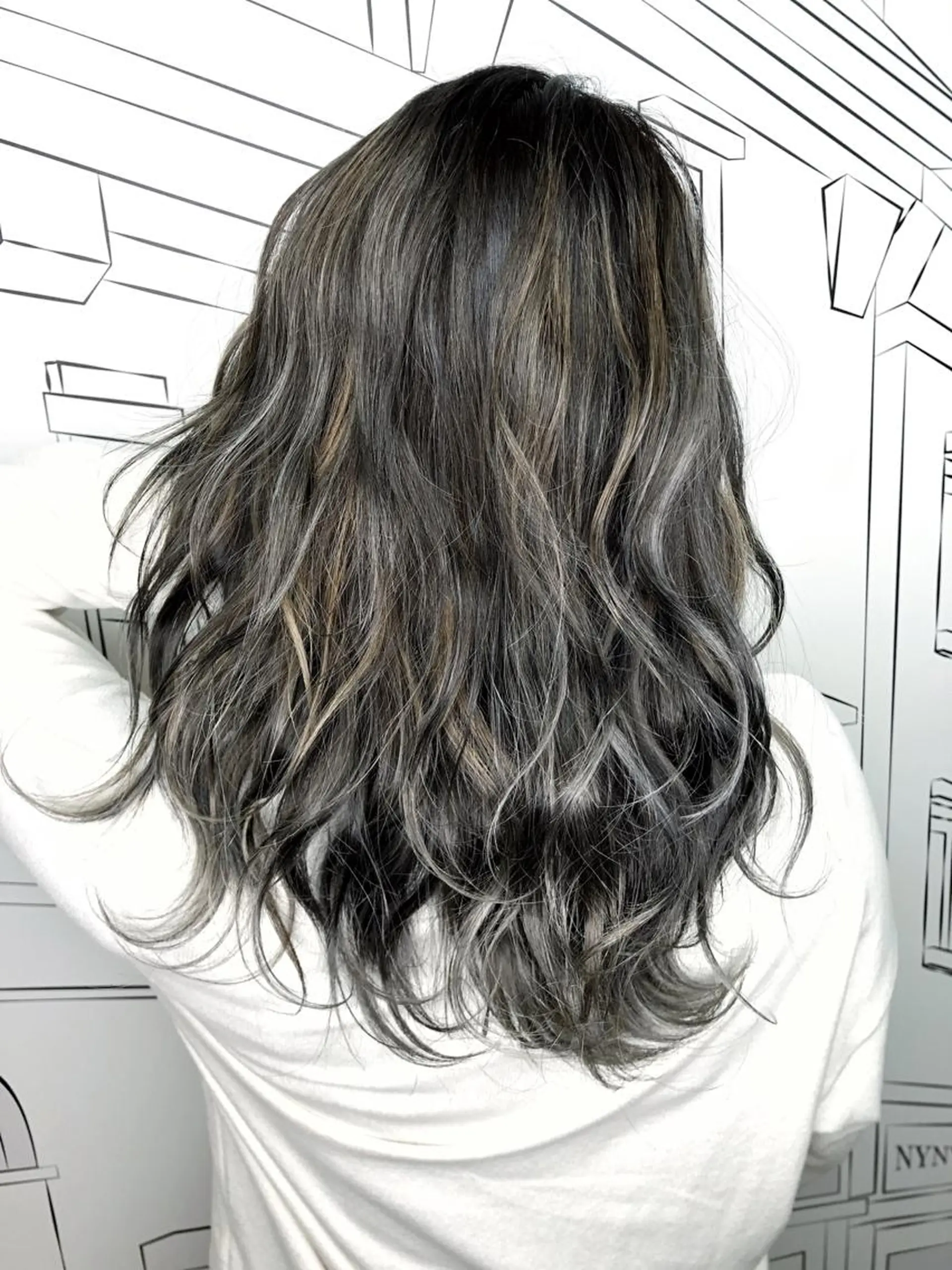 セミロング カラー ハイライトカラー 3Dハイライト ハイライト レイヤー⭐️カラー ⭐️平川雅史のヘアスタイル