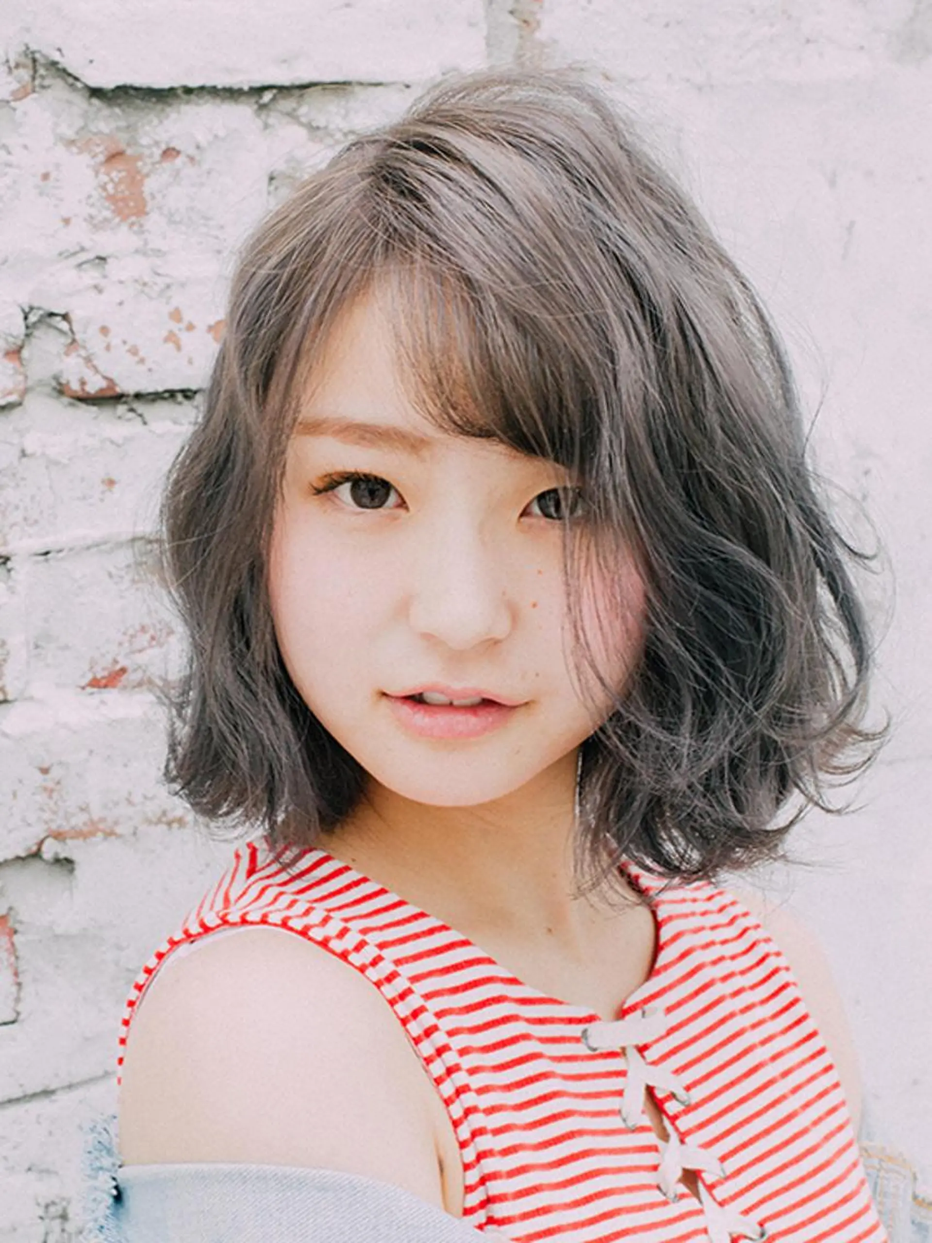 ミディアム カラー アッシュ ブリーチ 透明感カラー ボブ 外ハネヘア カット ヘアカラー トリートメント 福島 浩司のヘアスタイル