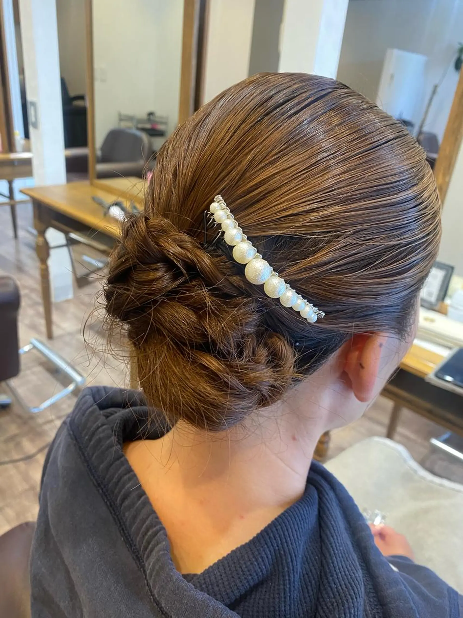 ミディアム ヘアセット 美容室Limb所属・髪質改善/縮毛/小林 水葵のヘアスタイル