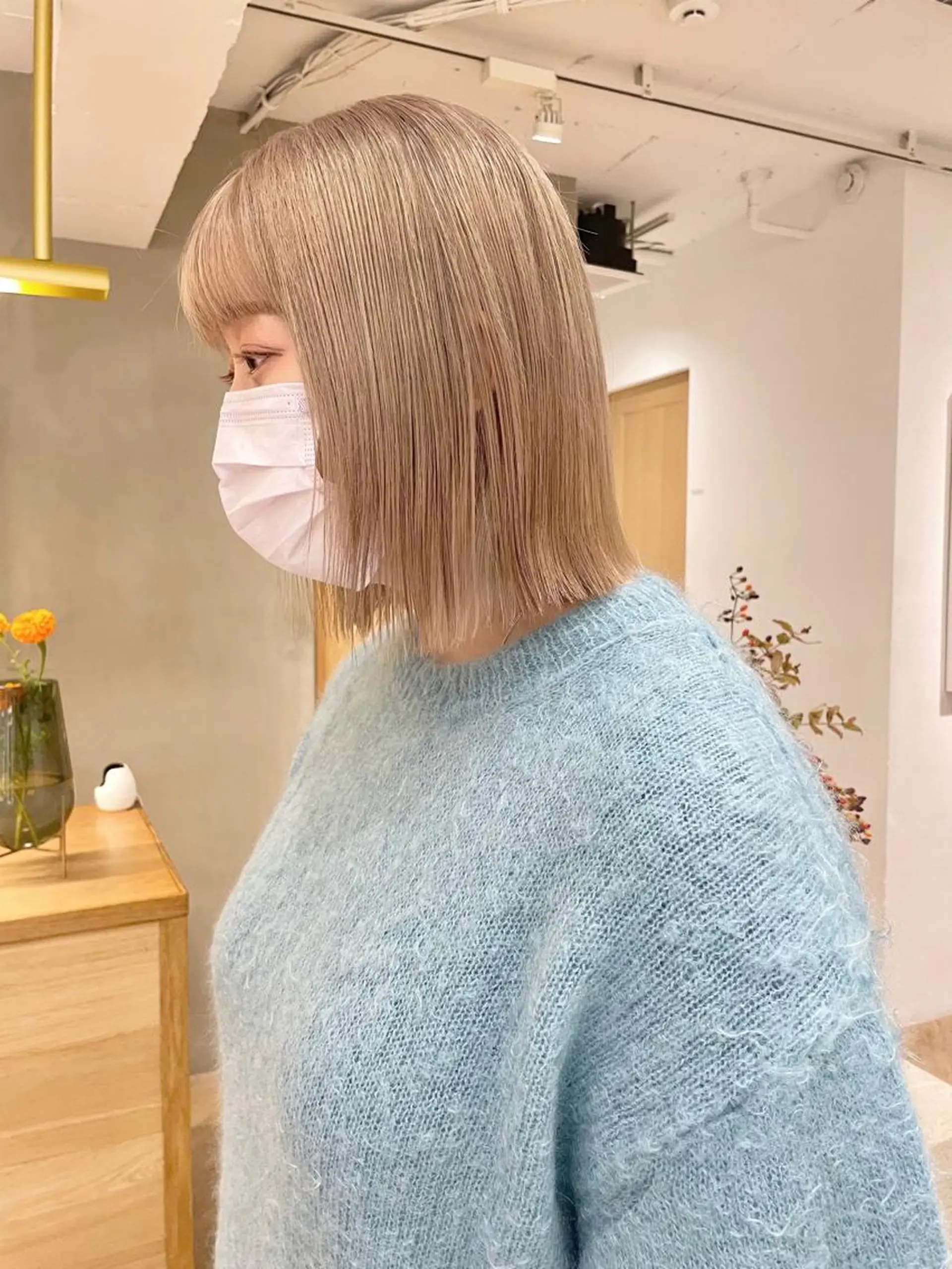 ミディアム 切りっぱなしボブ ラベンダーベージュ ボブ ヘアカラー トリートメント ボブ/ショート 🌟梅田盛一🌟のヘアスタイル