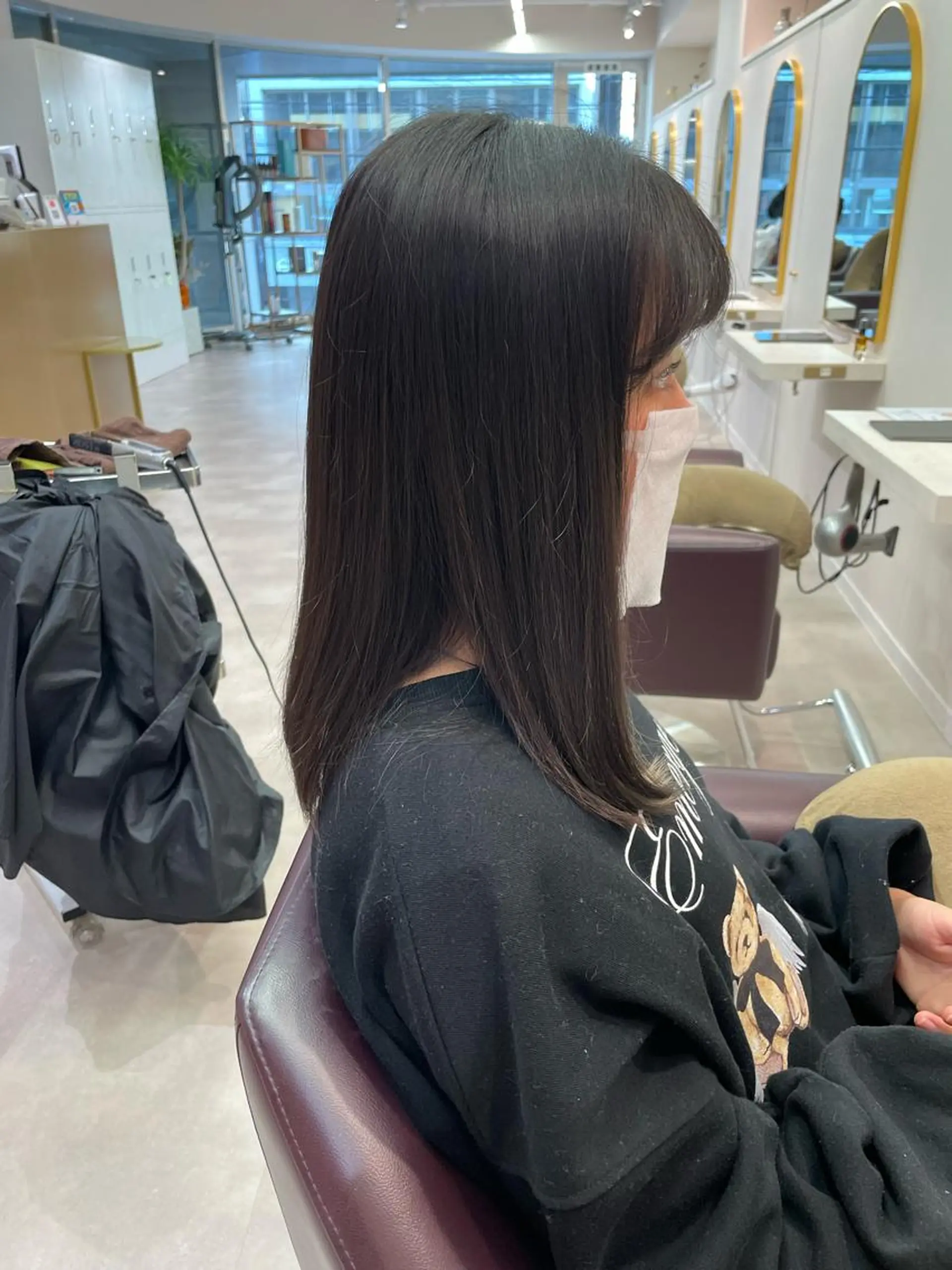 セミロング カラー 松永 梨央のヘアスタイル