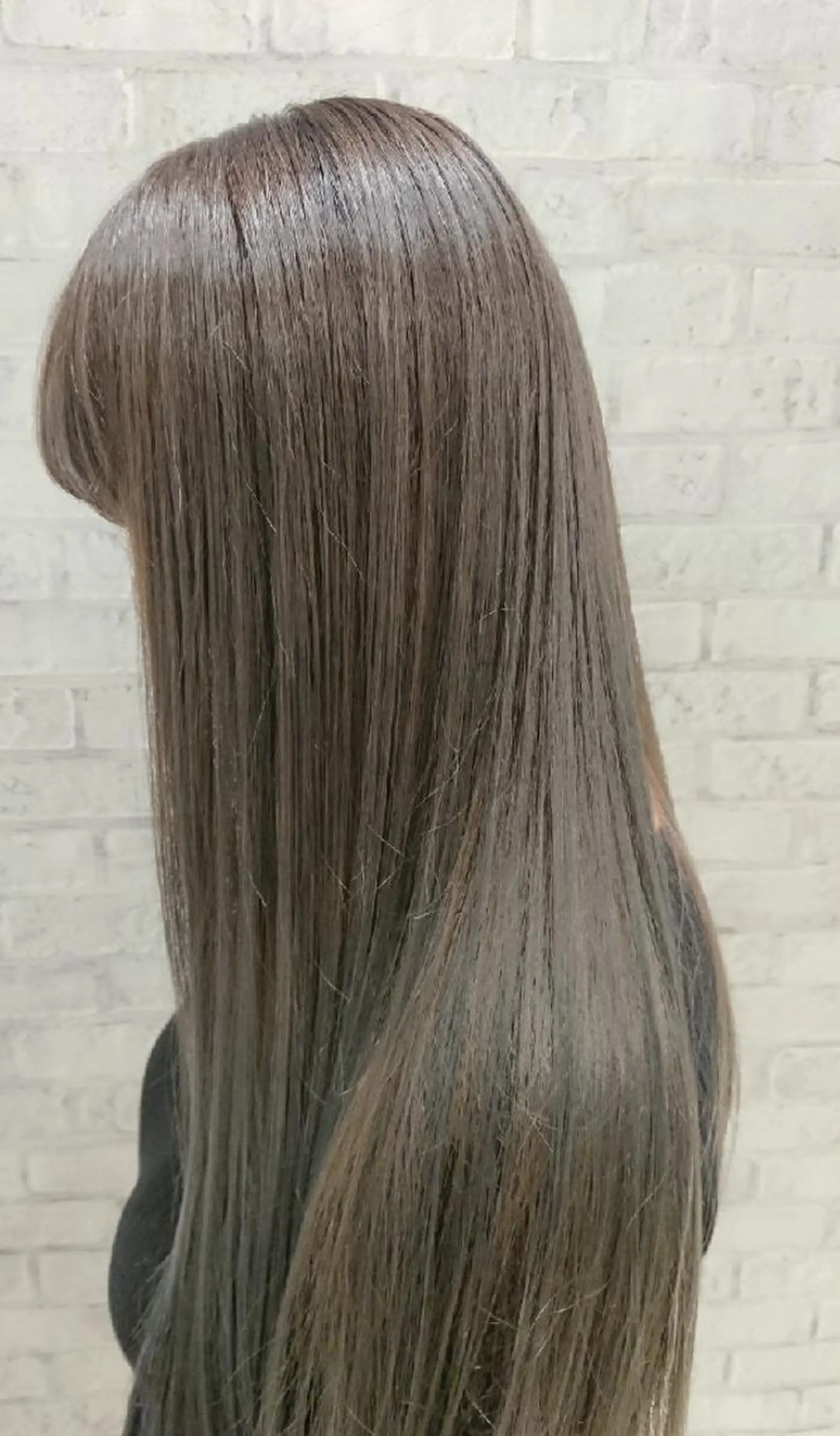 ロング カラー アッシュ ブリーチ ケアブリーチ ピンクカラー ピンクアッシュ ヘアカラー トリートメント 秋山 幸太のヘアスタイル