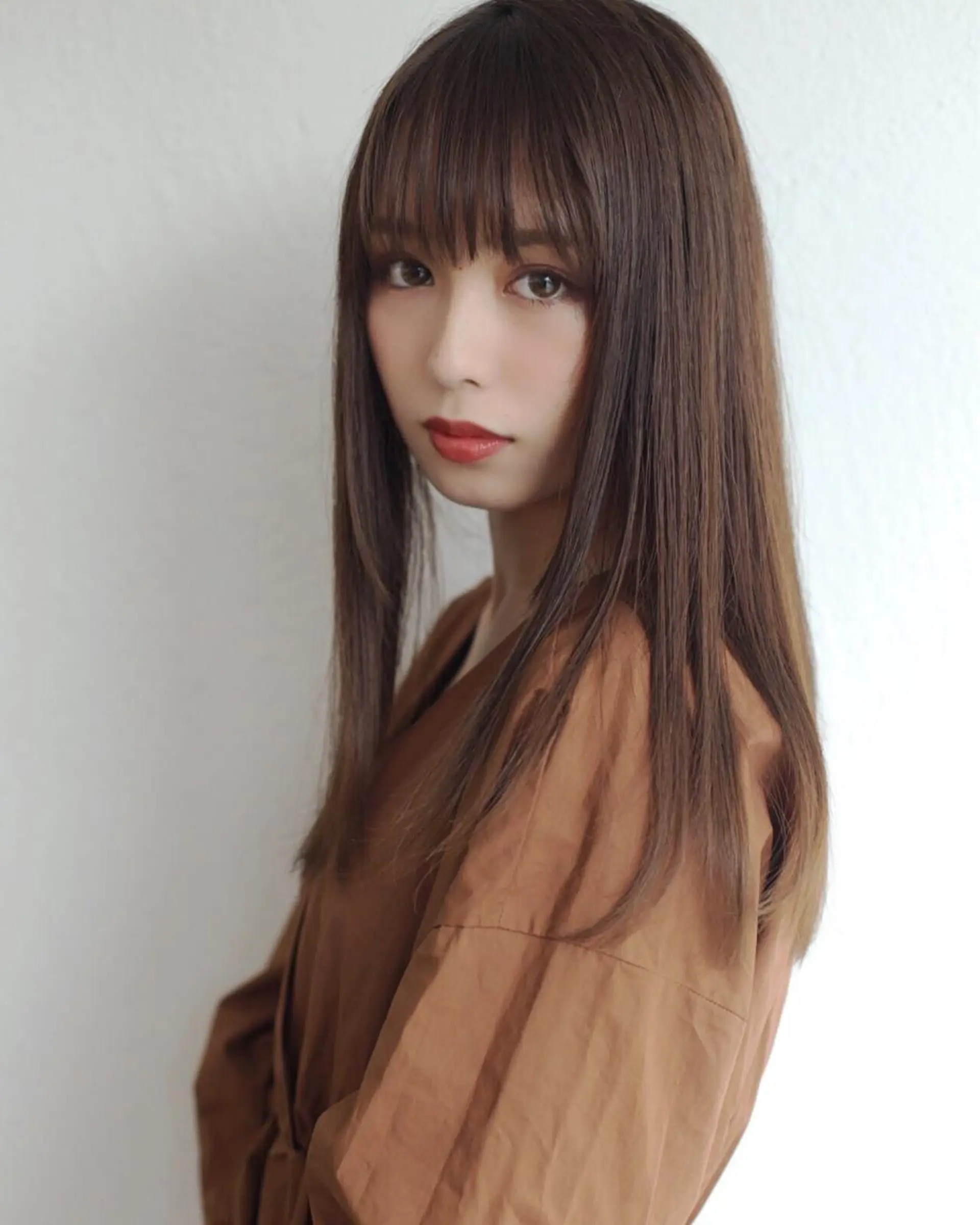 ミディアム カラー カット 縮毛矯正 トリートメント 服部 樹季のヘアスタイル