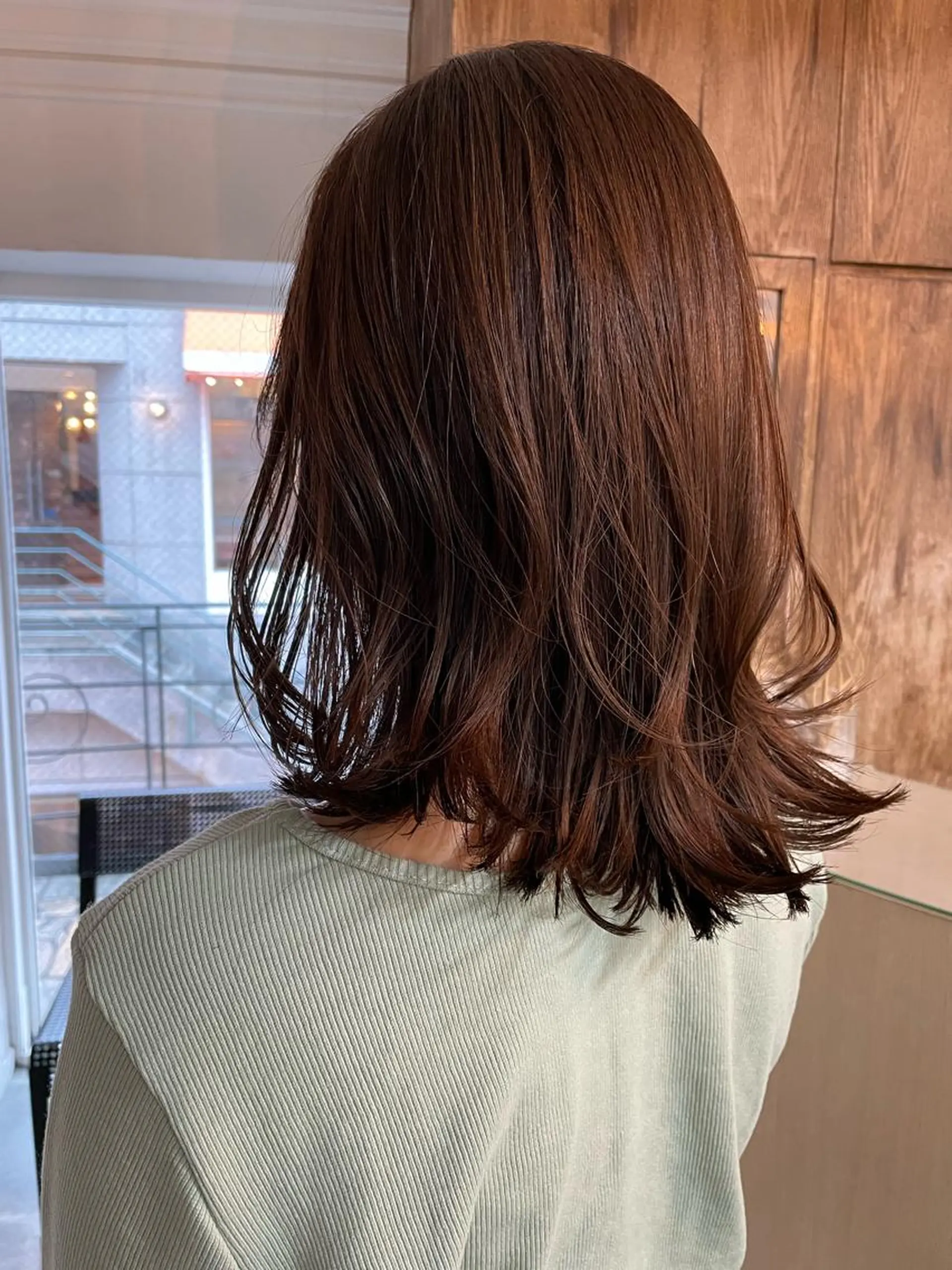 ミディアム カラー カット ヘアカラー トリートメント 平 ちひろのヘアスタイル