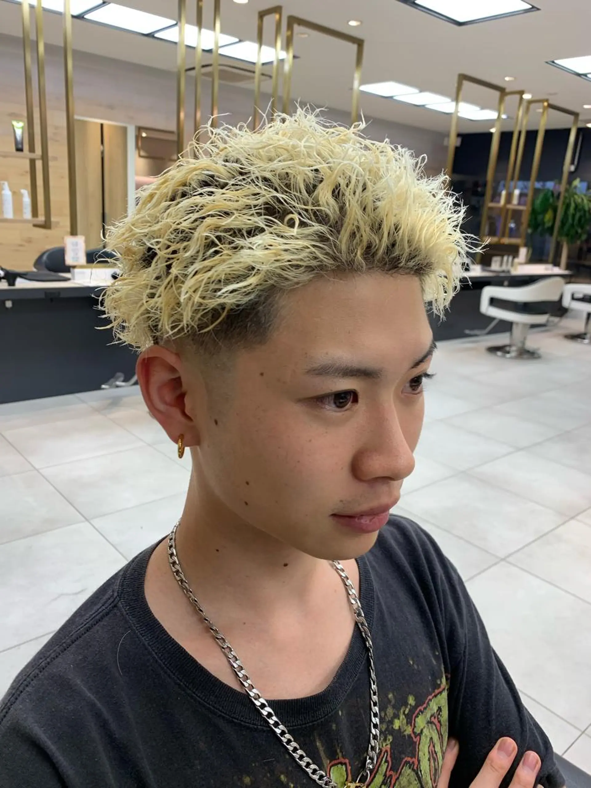 カラー パーマ メンズ メンズブリーチ フェードカット メンズパーマ 学生（メンズ向け） スキンフェード カット ヘアカラー パーマ L PLACE所属・L PLACE 丸山一希のヘアスタイル