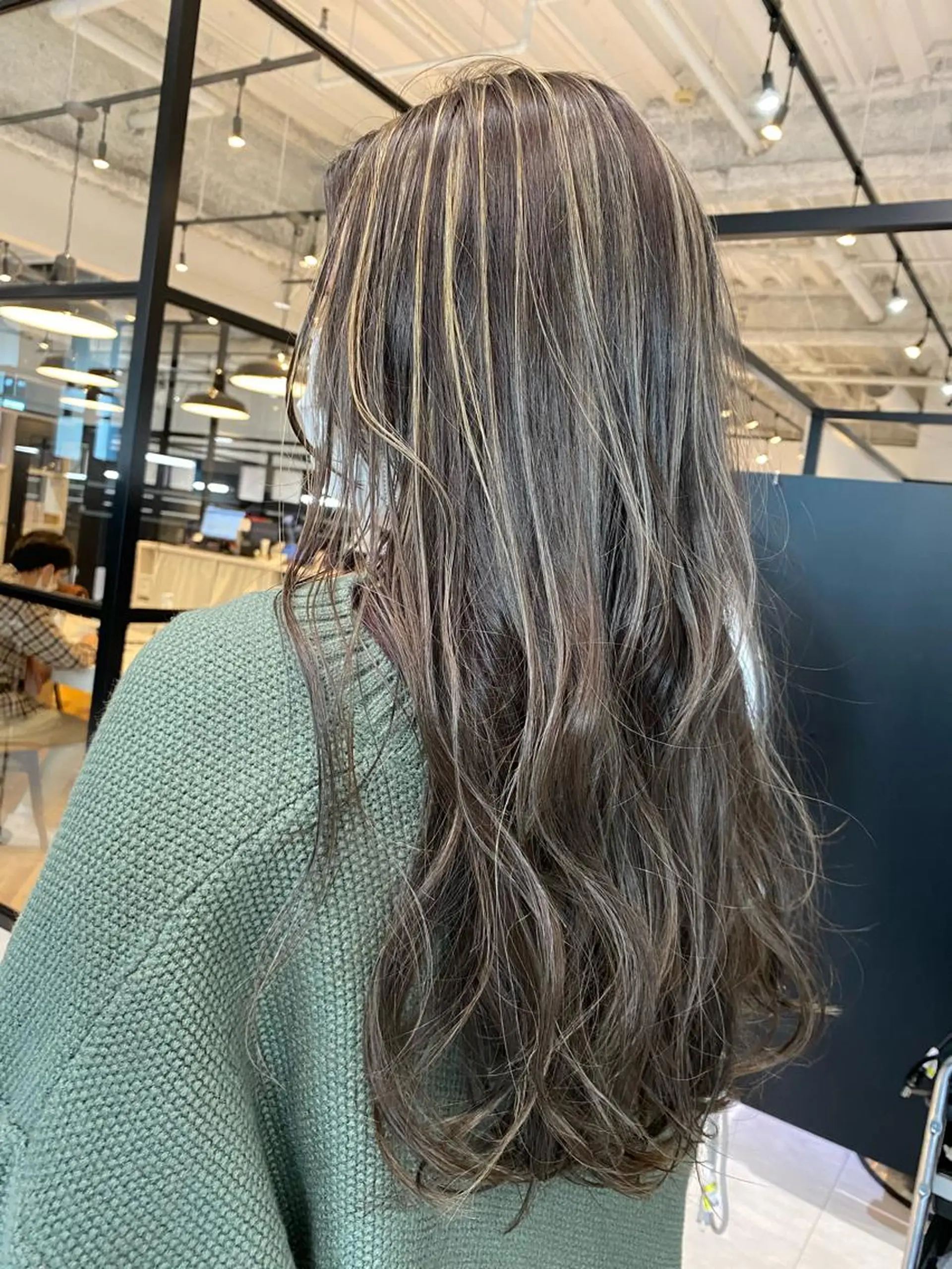 ロング カラー カット ヘアカラー AVANCE京橋所属・ハイトーンヘア/ 島崎　タクミのヘアスタイル