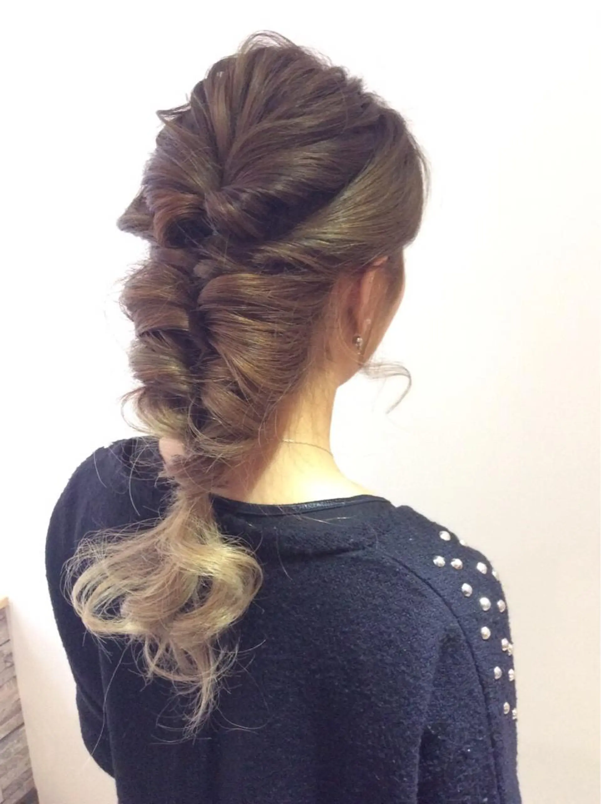 ヘアアレンジ 吉岡 三四朗のヘアスタイル