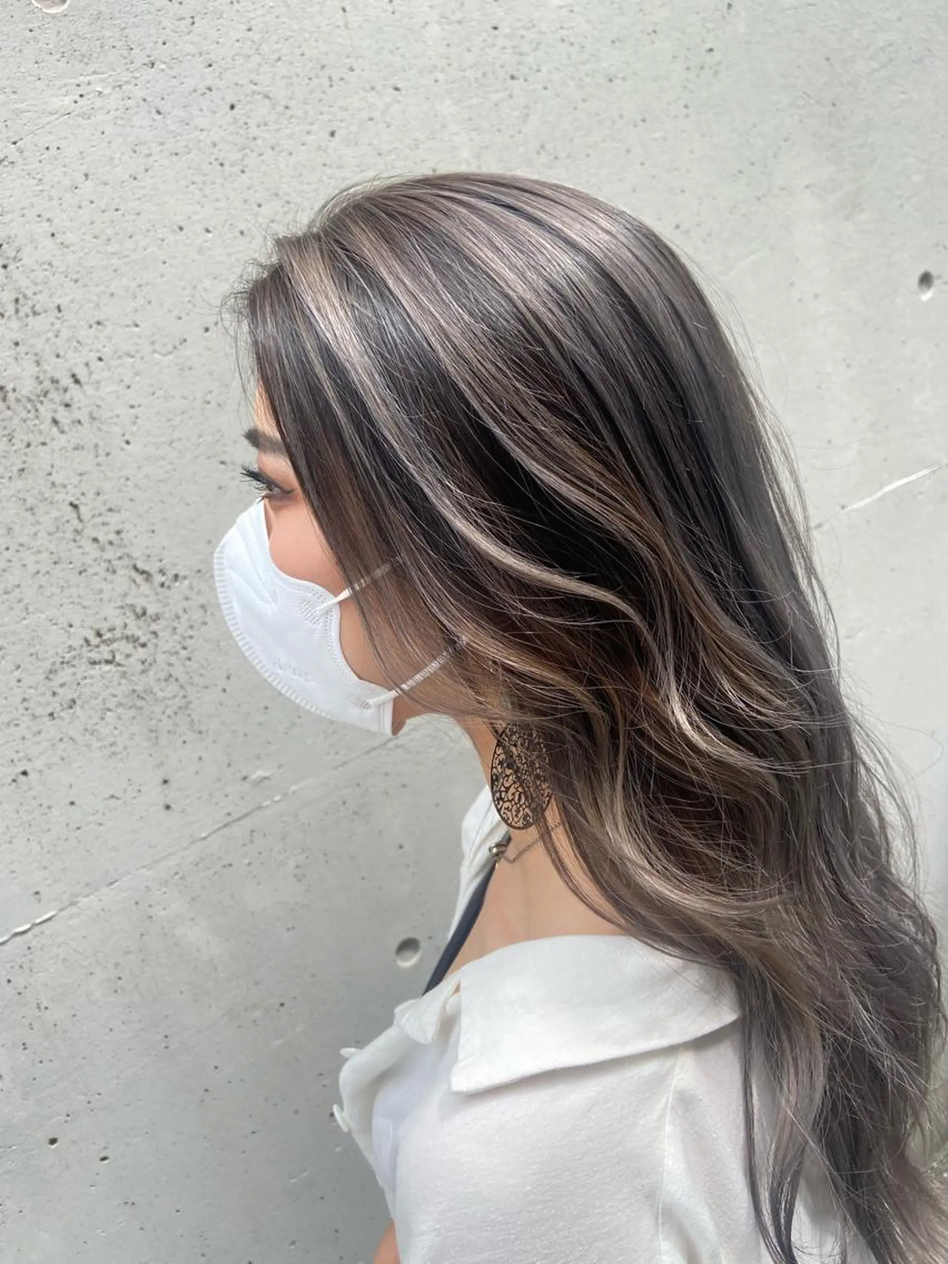 ロング カラー バレイヤージュ レイヤーカット ヘアカラー ALLEN hair九条店所属・西田 莉緒のヘアスタイル