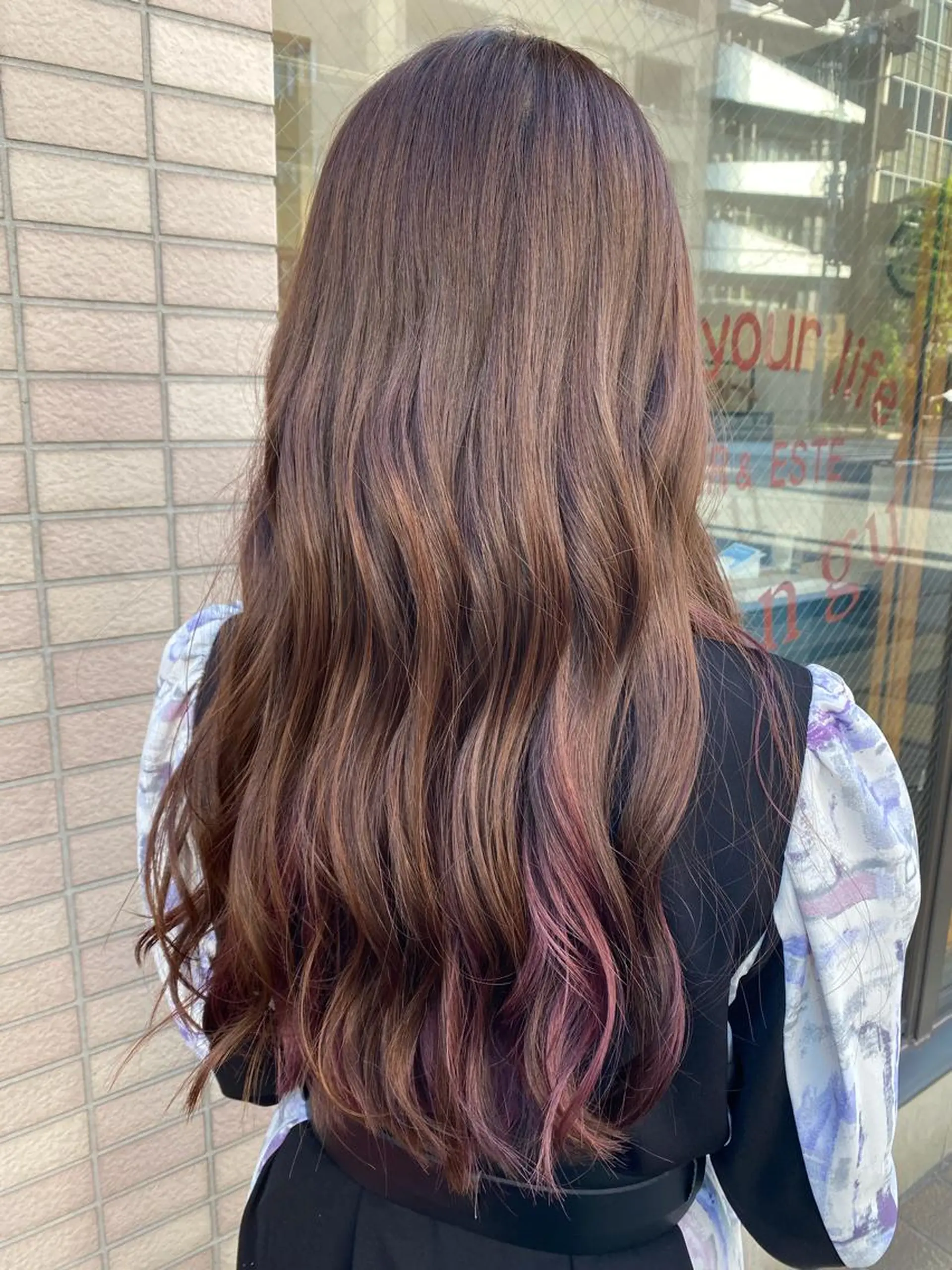 ロング カラー インナーカラー ピンクカラー ️🫧押上️🫧はな 🫧うる艶パーマのヘアスタイル