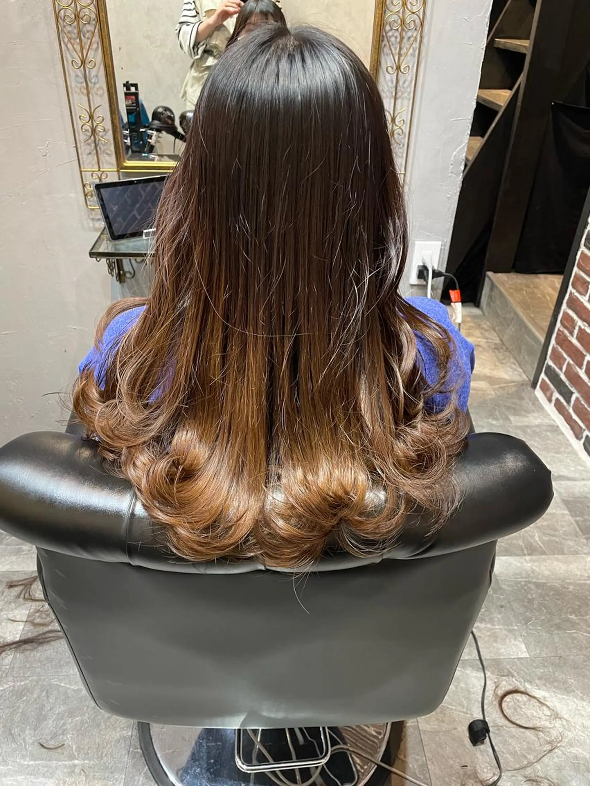 ロング ヘアアレンジ ロングレイヤー 韓国風ヘア レイヤーカット ロング カット トリートメント 飯塚 沙衣のヘアスタイル
