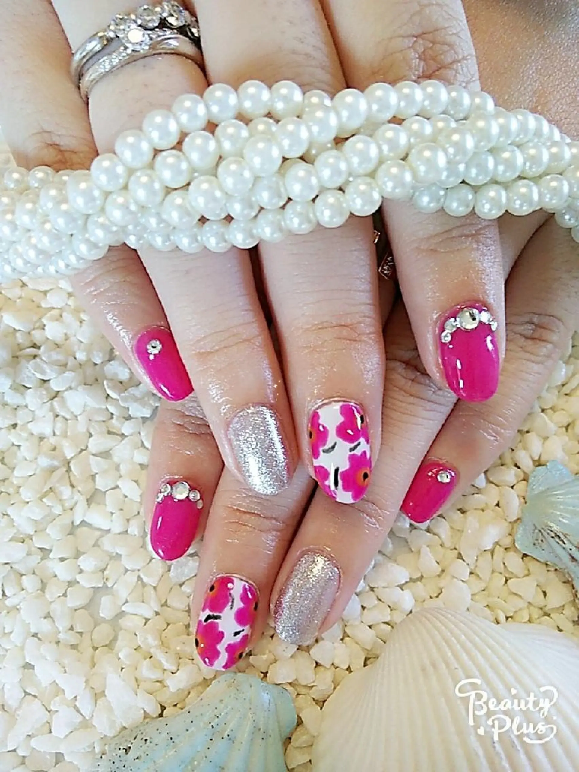 ネイル ジェルネイル MANA MANAのネイルデザイン