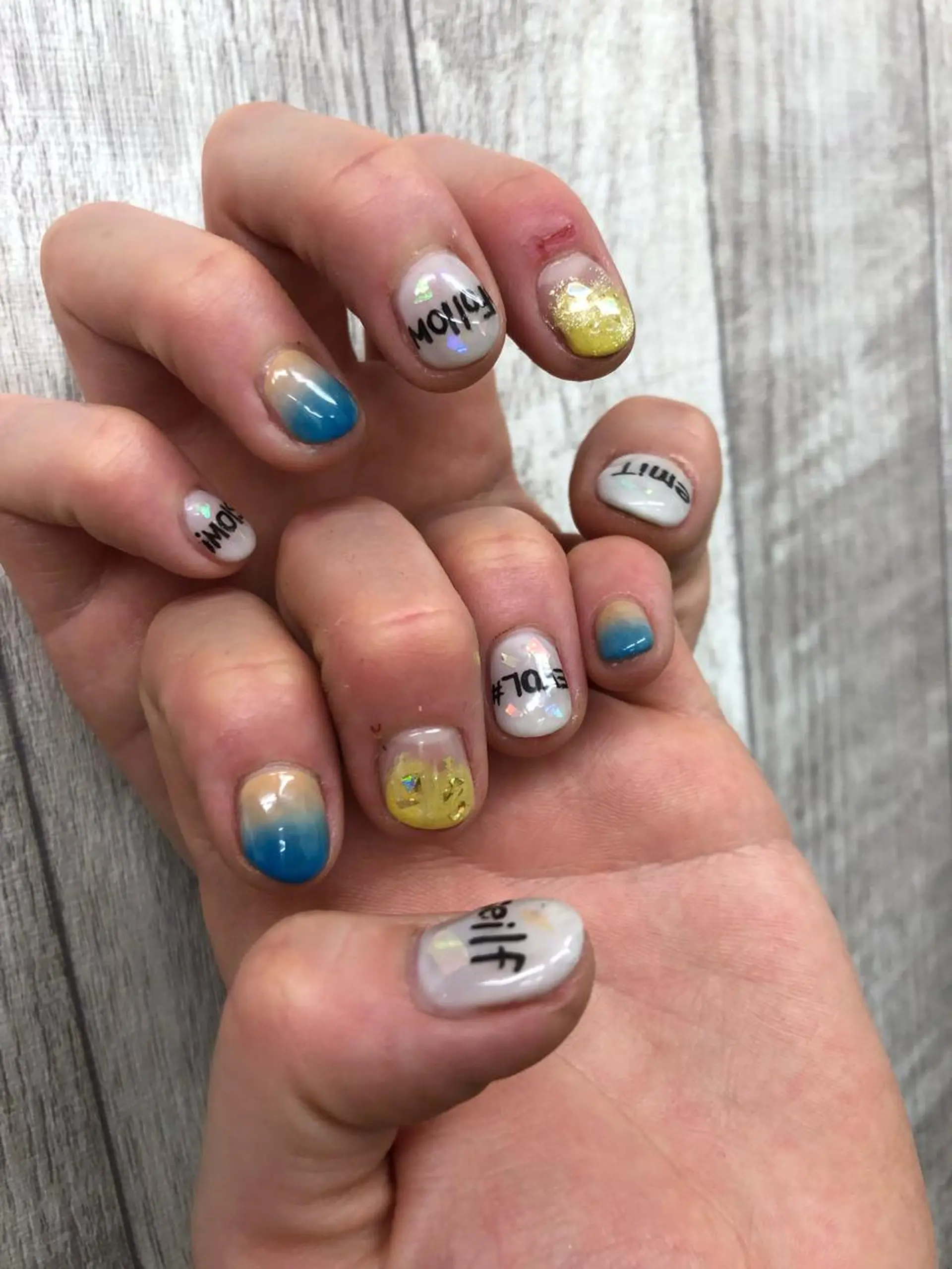 ネイル ジェルネイル パラジェル ハンドネイル Nail salon Museのネイルデザイン
