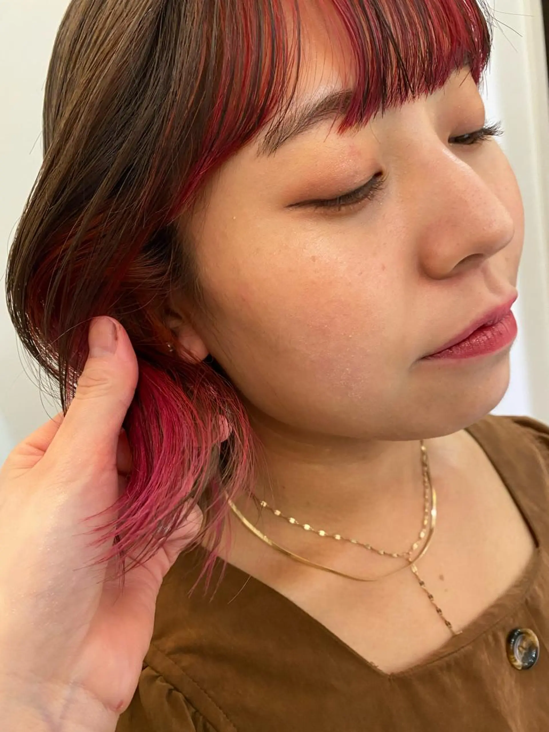 セミロング カラー ピンクカラー ✨くびれスタイル✨️ 戸嶋穂乃香のヘアスタイル