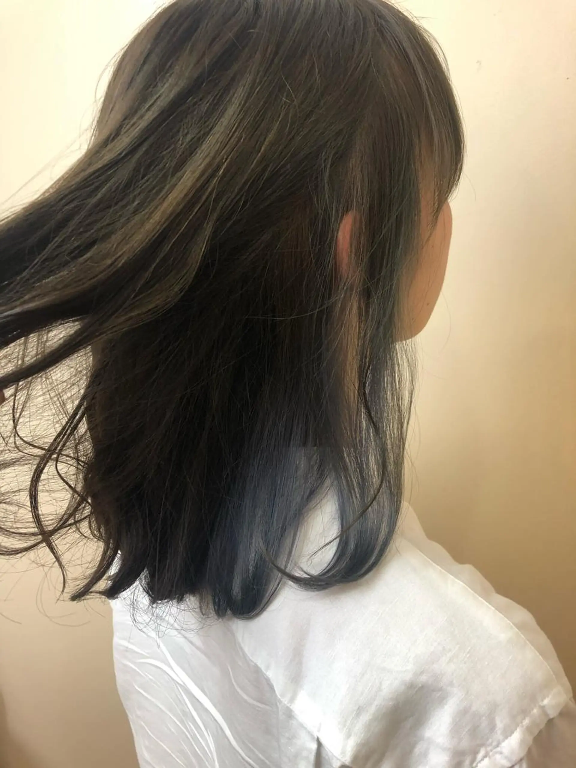 ミディアム カラー 長瀬 燎哉のヘアスタイル