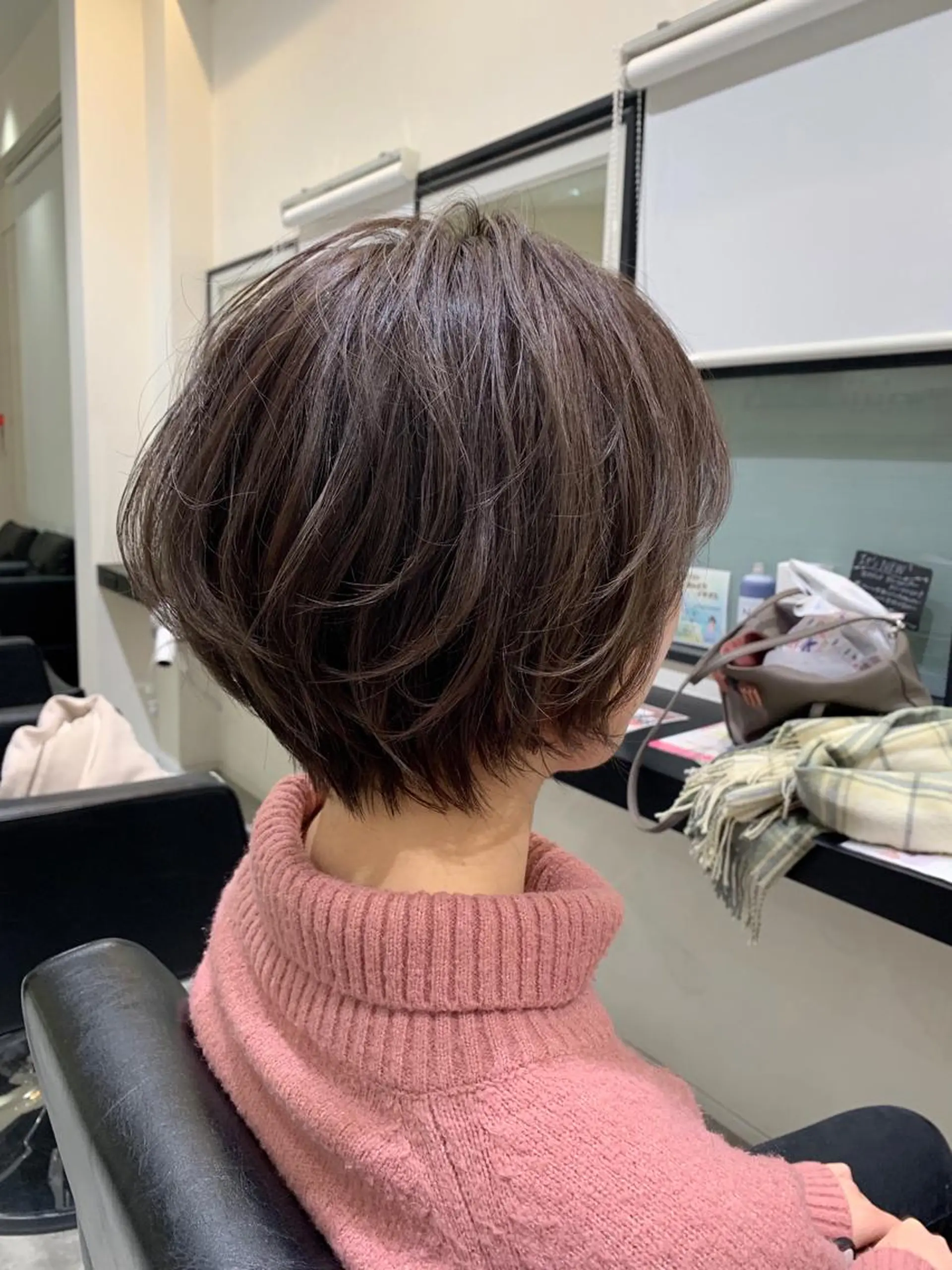 ショート ショートヘア カット 喜友名 泉樹のヘアスタイル