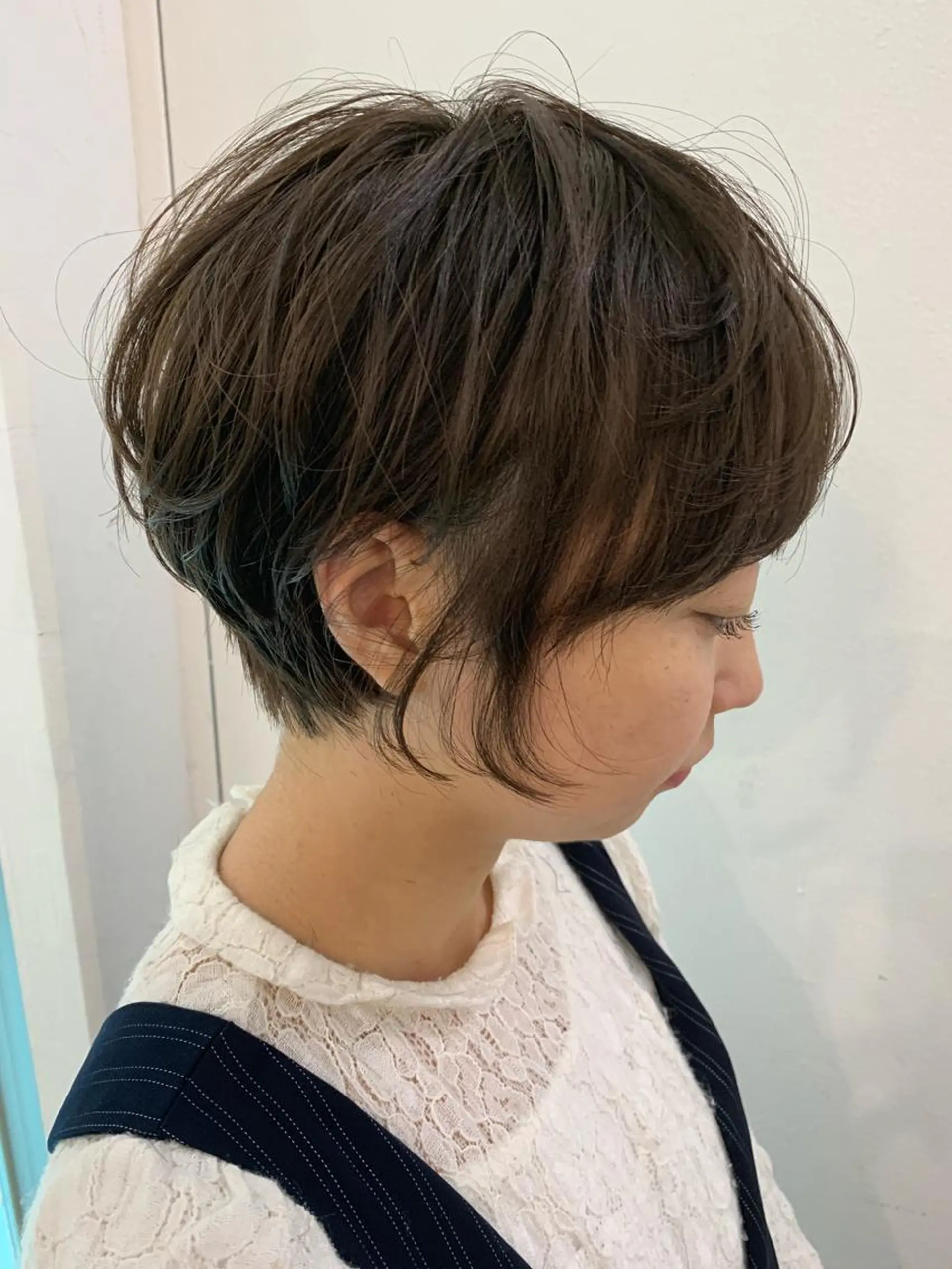 ショート ボブ ショートヘア nuu所属・💜ショート💜 ウルフ、ボブ二色亜美のヘアスタイル