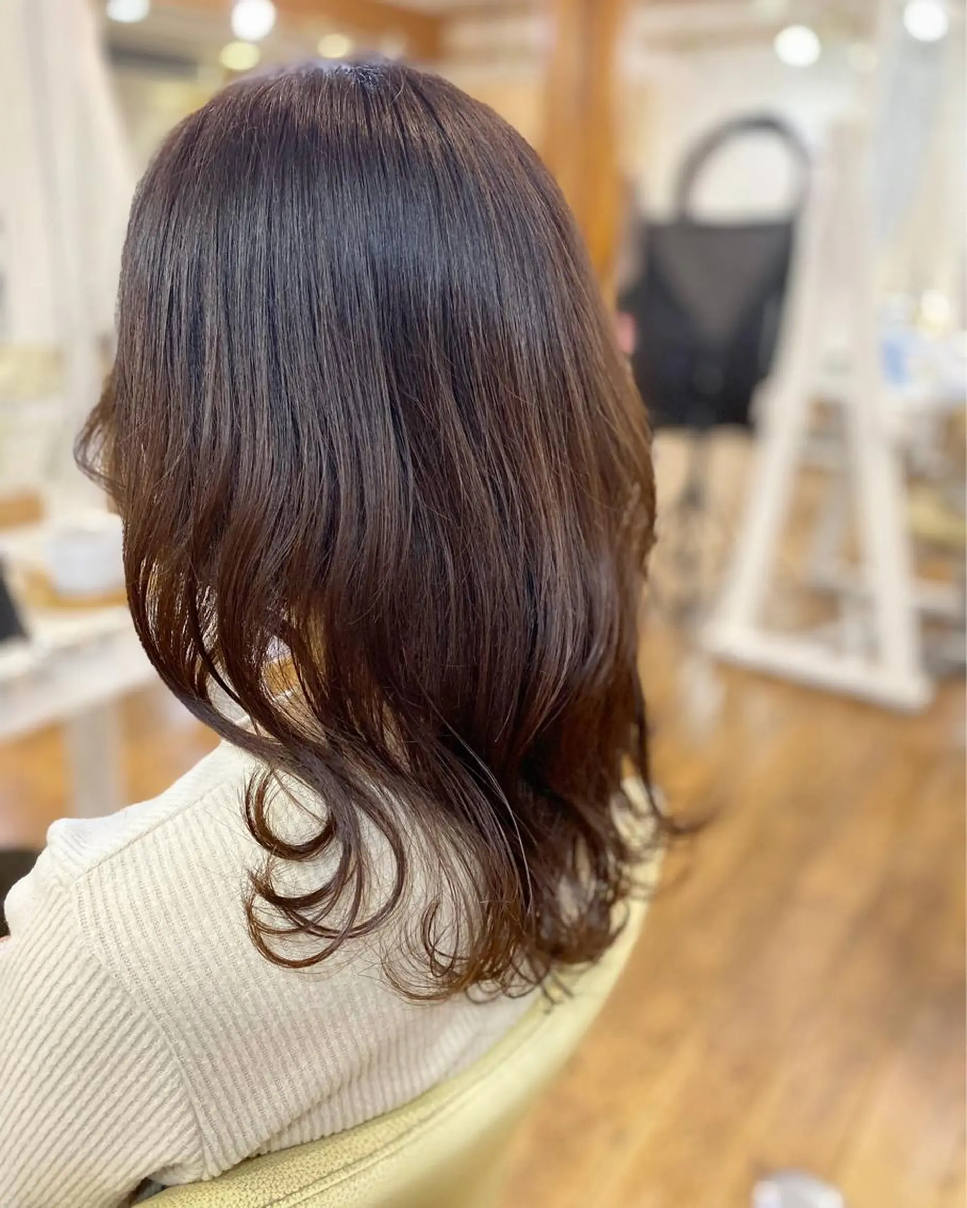 セミロング カラー 髪質改善 荒木 ひろかのヘアスタイル