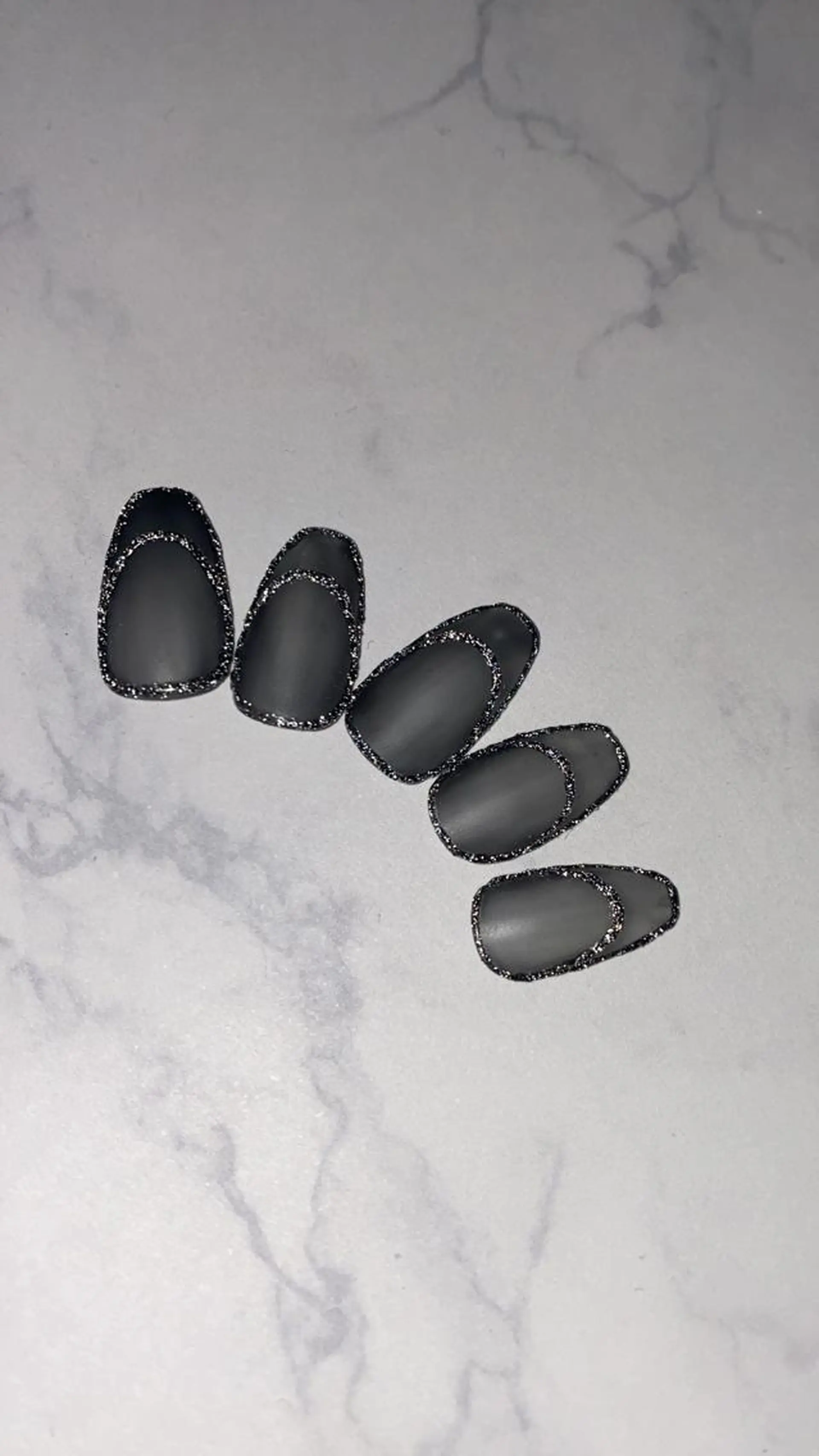 ネイル 菅 恵奈のネイルデザイン