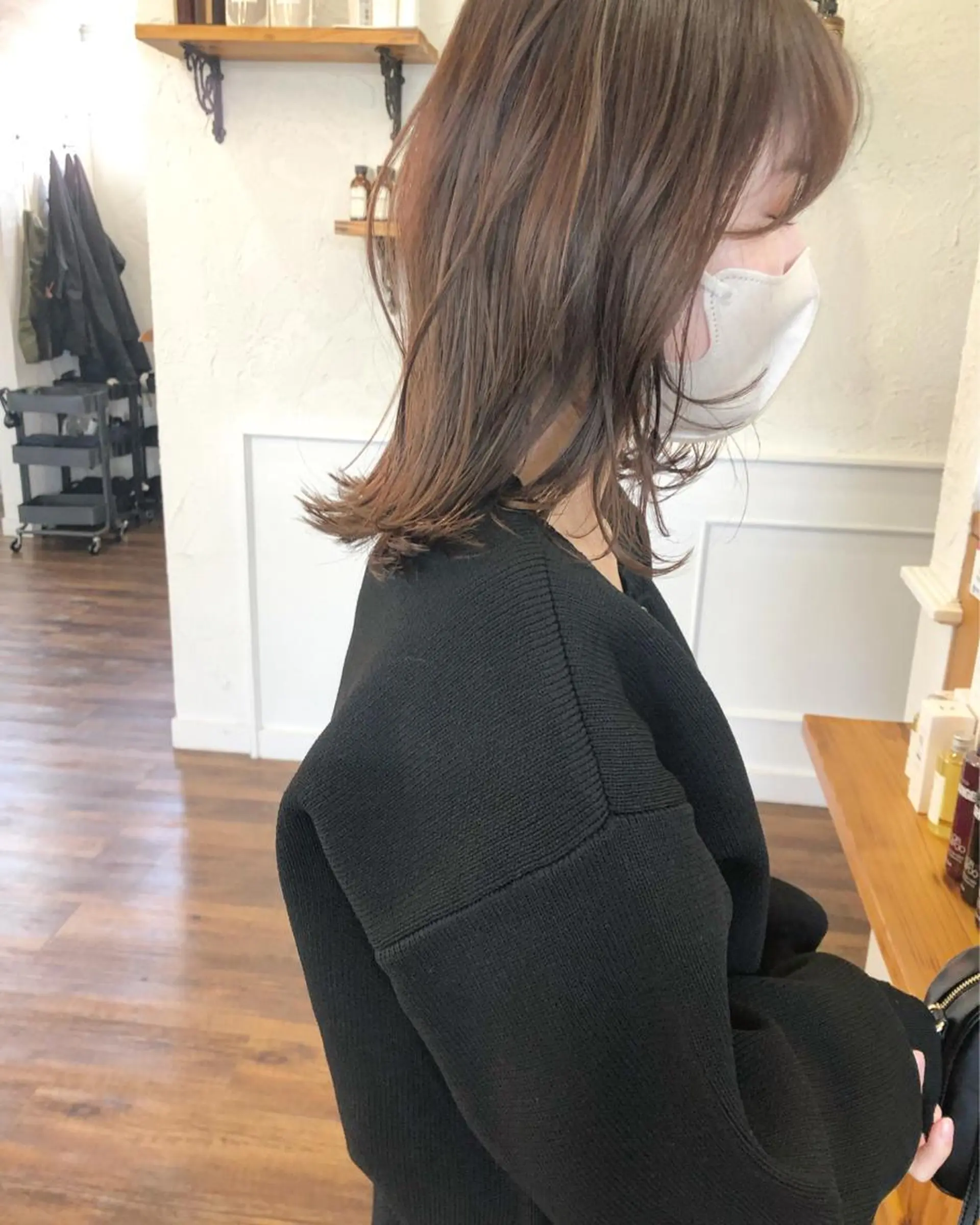 セミロング カラー グレージュ ラベンダーカラー ラベンダーグレージュ ラベンダーグレー 韓国風ヘア カット ヘアカラー トリートメント 江原 彩華のヘアスタイル